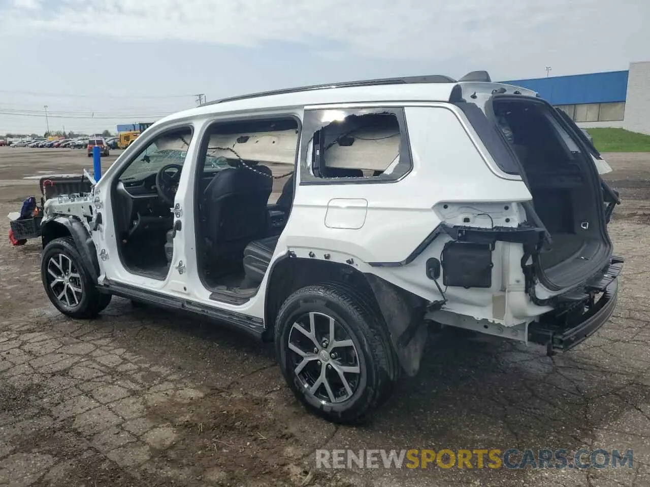 2 Photograph of a damaged car 1C4RJKBG1R8542605 JEEP GRAND CHER 2024