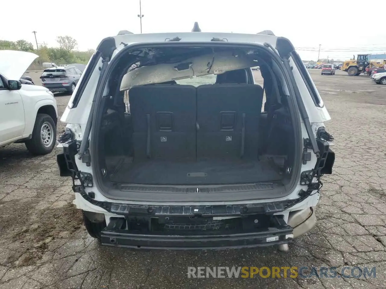 6 Photograph of a damaged car 1C4RJKBG1R8542605 JEEP GRAND CHER 2024