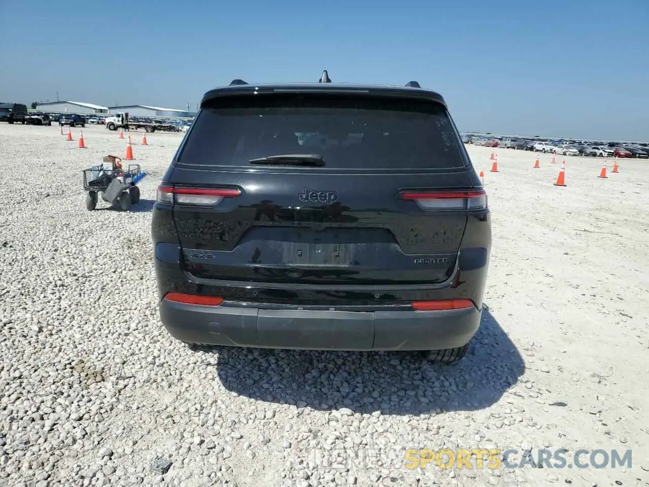 6 Photograph of a damaged car 1C4RJKBG1R8597572 JEEP GRAND CHER 2024