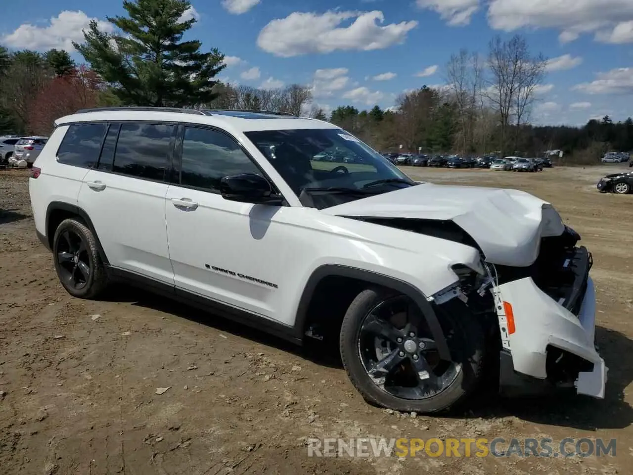 4 Photograph of a damaged car 1C4RJKBG2R8528180 JEEP GRAND CHER 2024