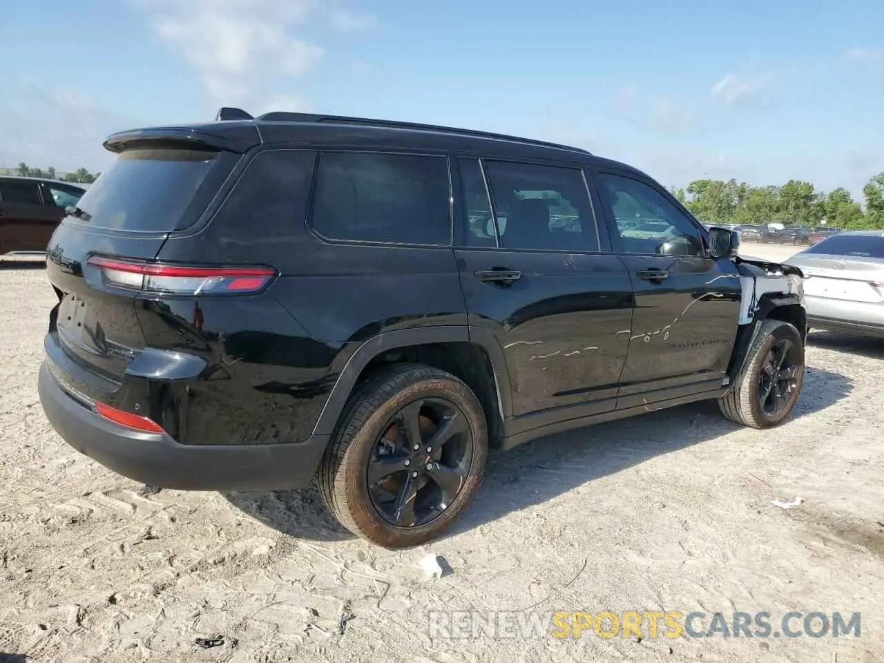 3 Photograph of a damaged car 1C4RJKBG2R8617084 JEEP GRAND CHER 2024