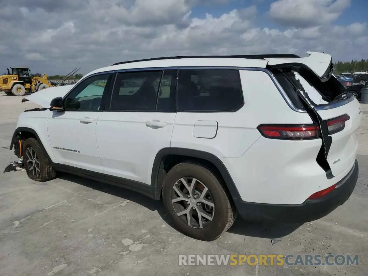 2 Photograph of a damaged car 1C4RJKBG3R8602397 JEEP GRAND CHER 2024