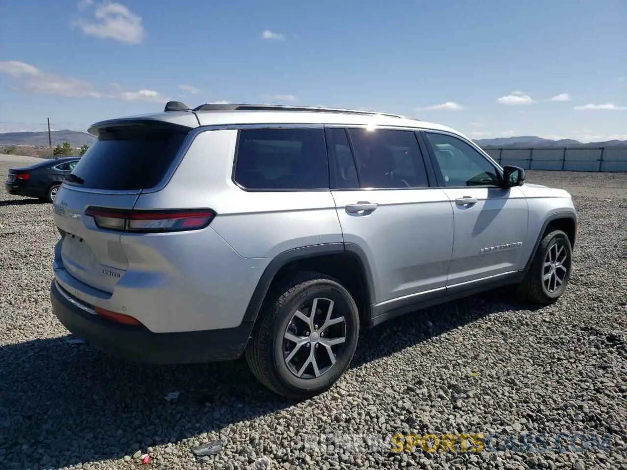 3 Photograph of a damaged car 1C4RJKBG6R8603477 JEEP GRAND CHER 2024