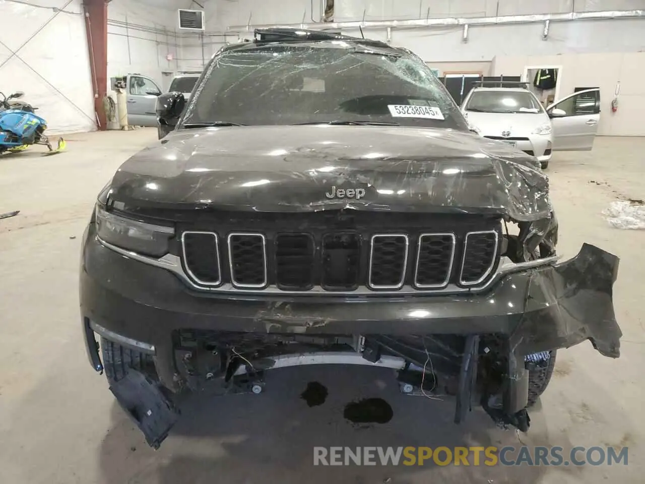 5 Photograph of a damaged car 1C4RJKBG6R8917453 JEEP GRAND CHER 2024