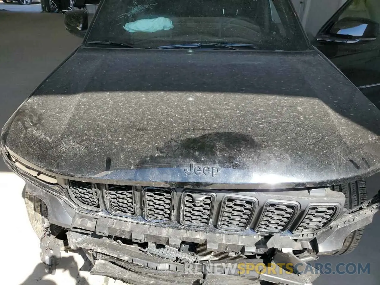 12 Photograph of a damaged car 1C4RJKBG7R8596118 JEEP GRAND CHER 2024