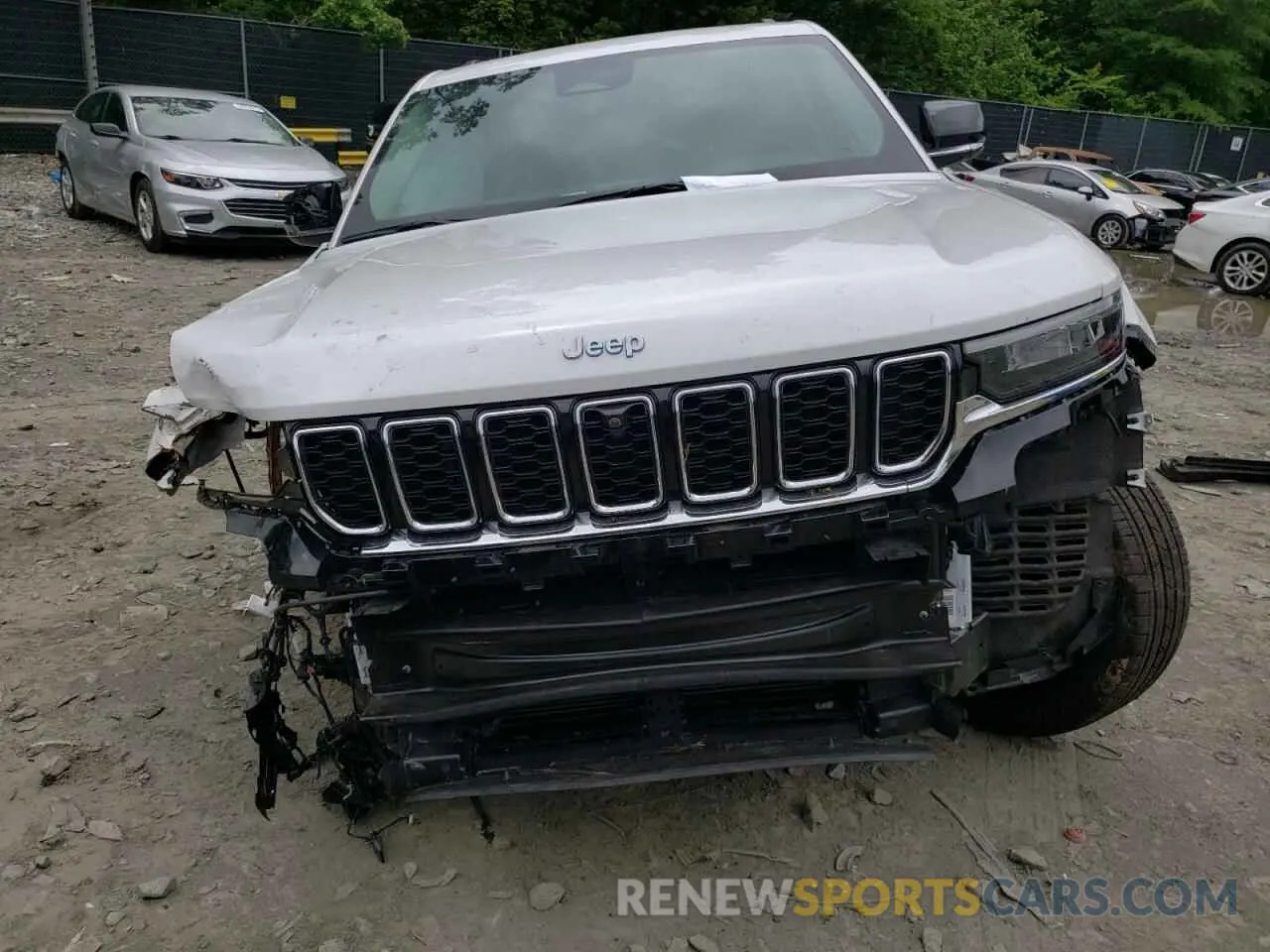 5 Photograph of a damaged car 1C4RJYB60RC713383 JEEP GRAND CHER 2024