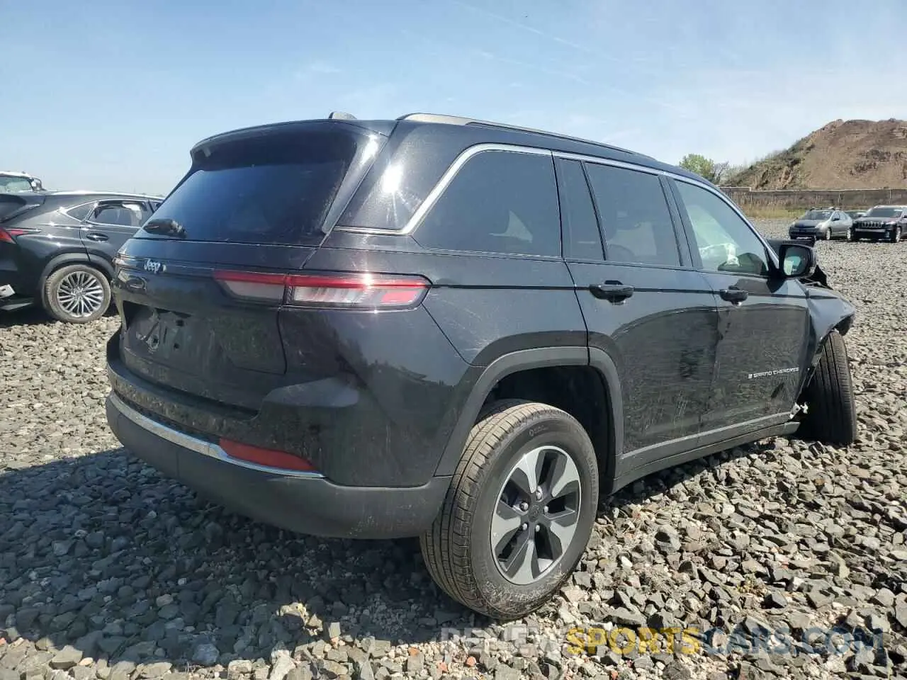 3 Photograph of a damaged car 1C4RJYB62R8541876 JEEP GRAND CHER 2024