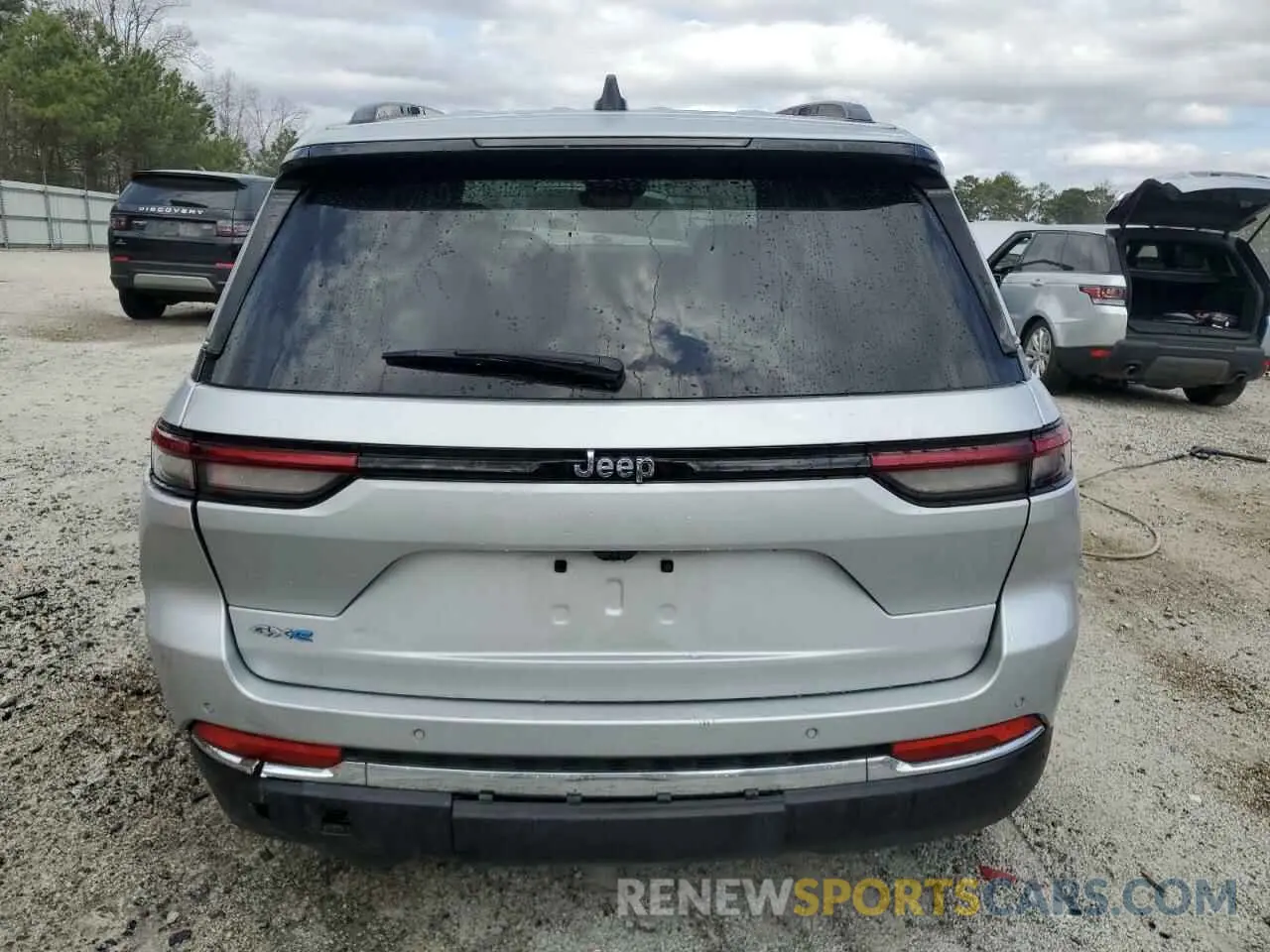 6 Photograph of a damaged car 1C4RJYB62RC721338 JEEP GRAND CHER 2024