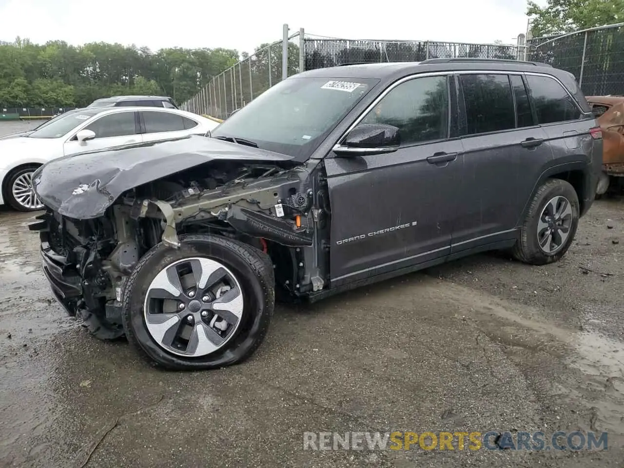 1 Photograph of a damaged car 1C4RJYB64RC120769 JEEP GRAND CHER 2024