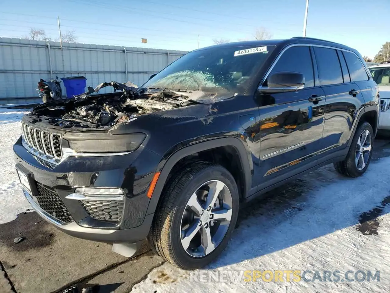 1 Photograph of a damaged car 1C4RJYB65R8569154 JEEP GRAND CHER 2024