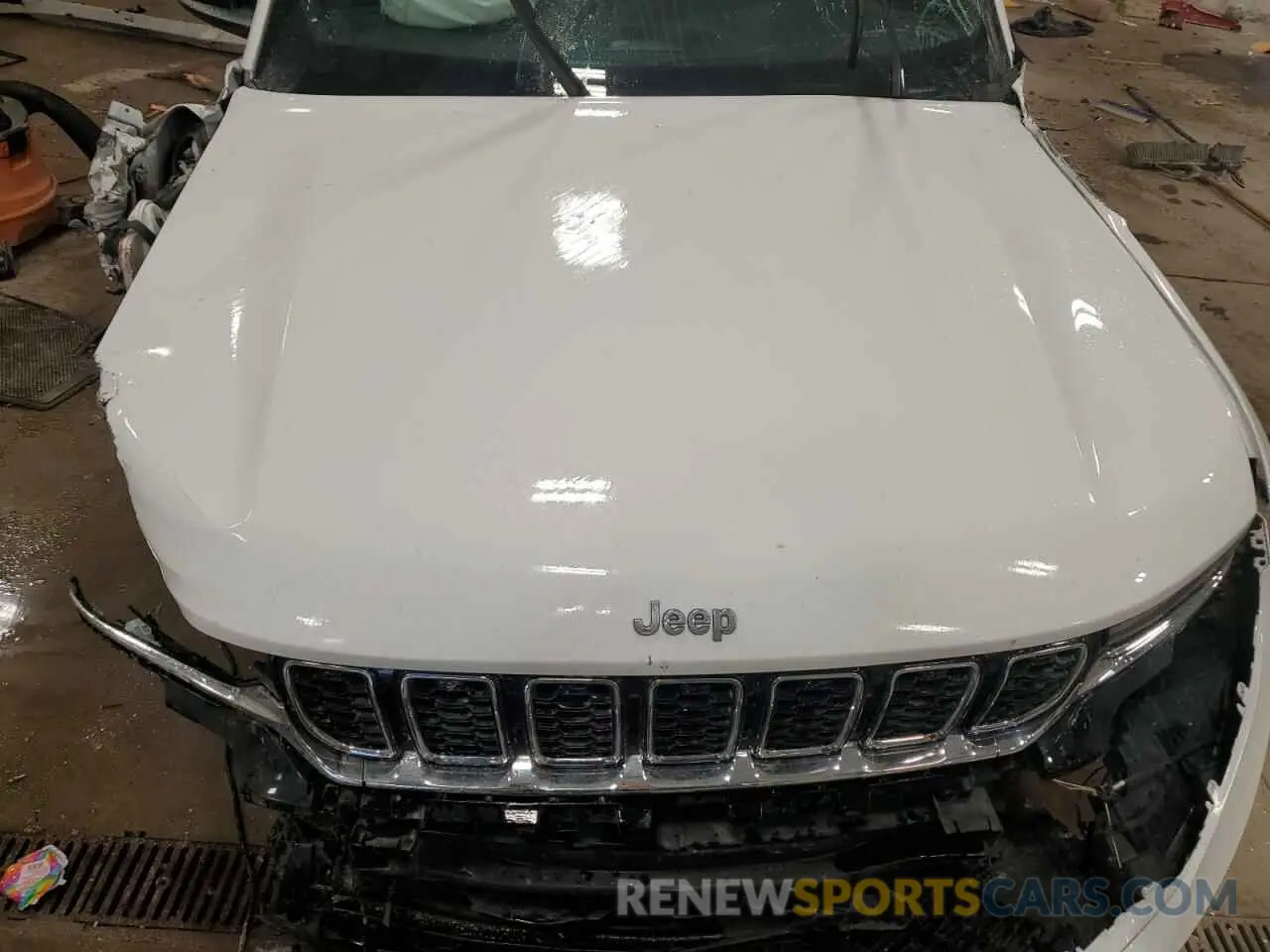12 Photograph of a damaged car 1C4RJYB65RC120683 JEEP GRAND CHER 2024