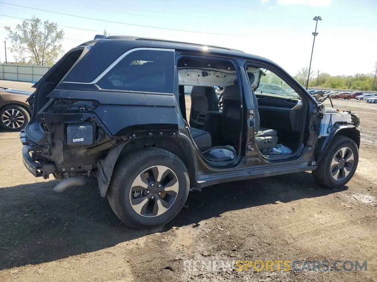 3 Photograph of a damaged car 1C4RJYB65RC171441 JEEP GRAND CHER 2024