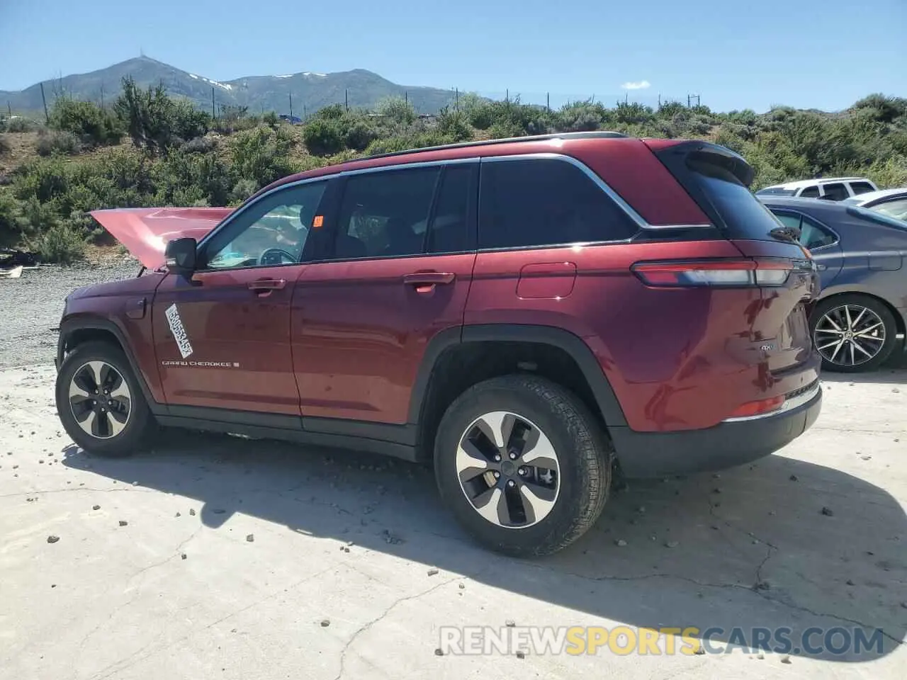 2 Photograph of a damaged car 1C4RJYB67R8518450 JEEP GRAND CHER 2024