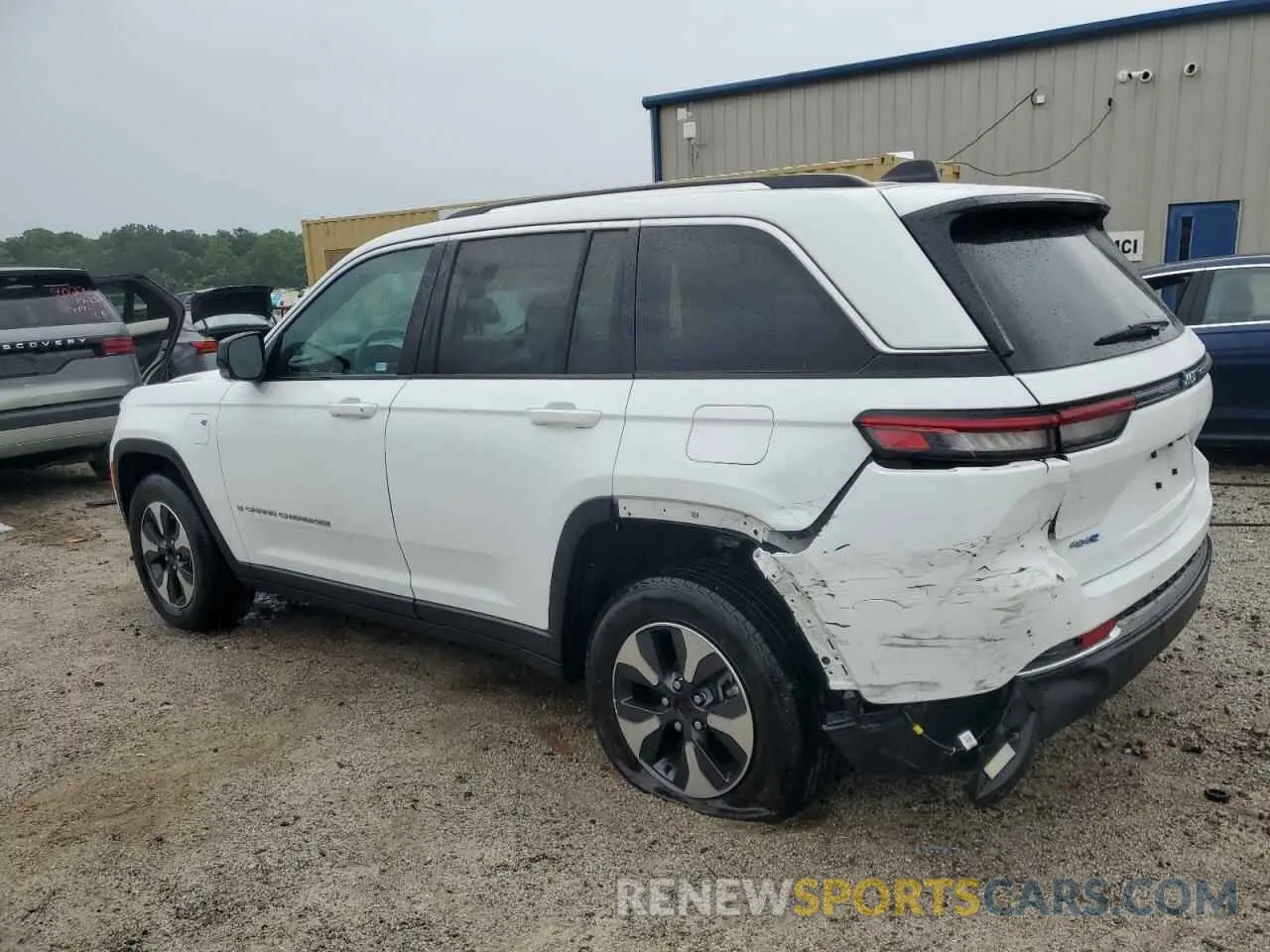 2 Photograph of a damaged car 1C4RJYB69R8958900 JEEP GRAND CHER 2024
