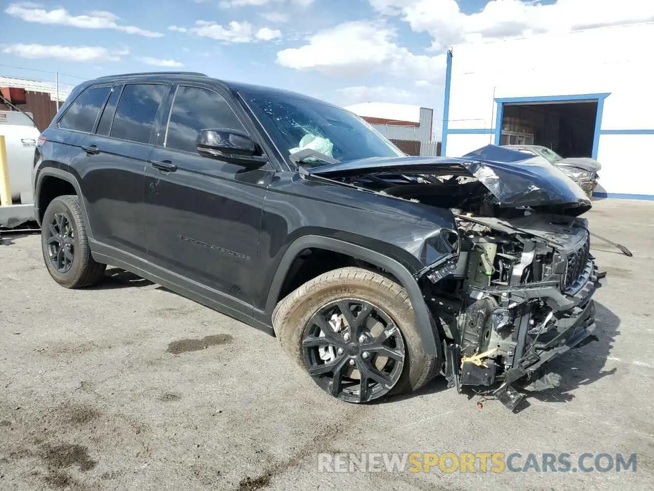 4 Photograph of a damaged car 1C4RJHAG0SC275562 JEEP GRAND CHER 2025