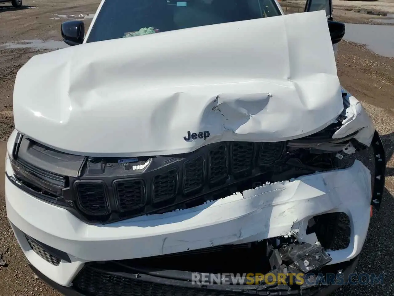 11 Photograph of a damaged car 1C4RJHAG1SC284822 JEEP GRAND CHER 2025