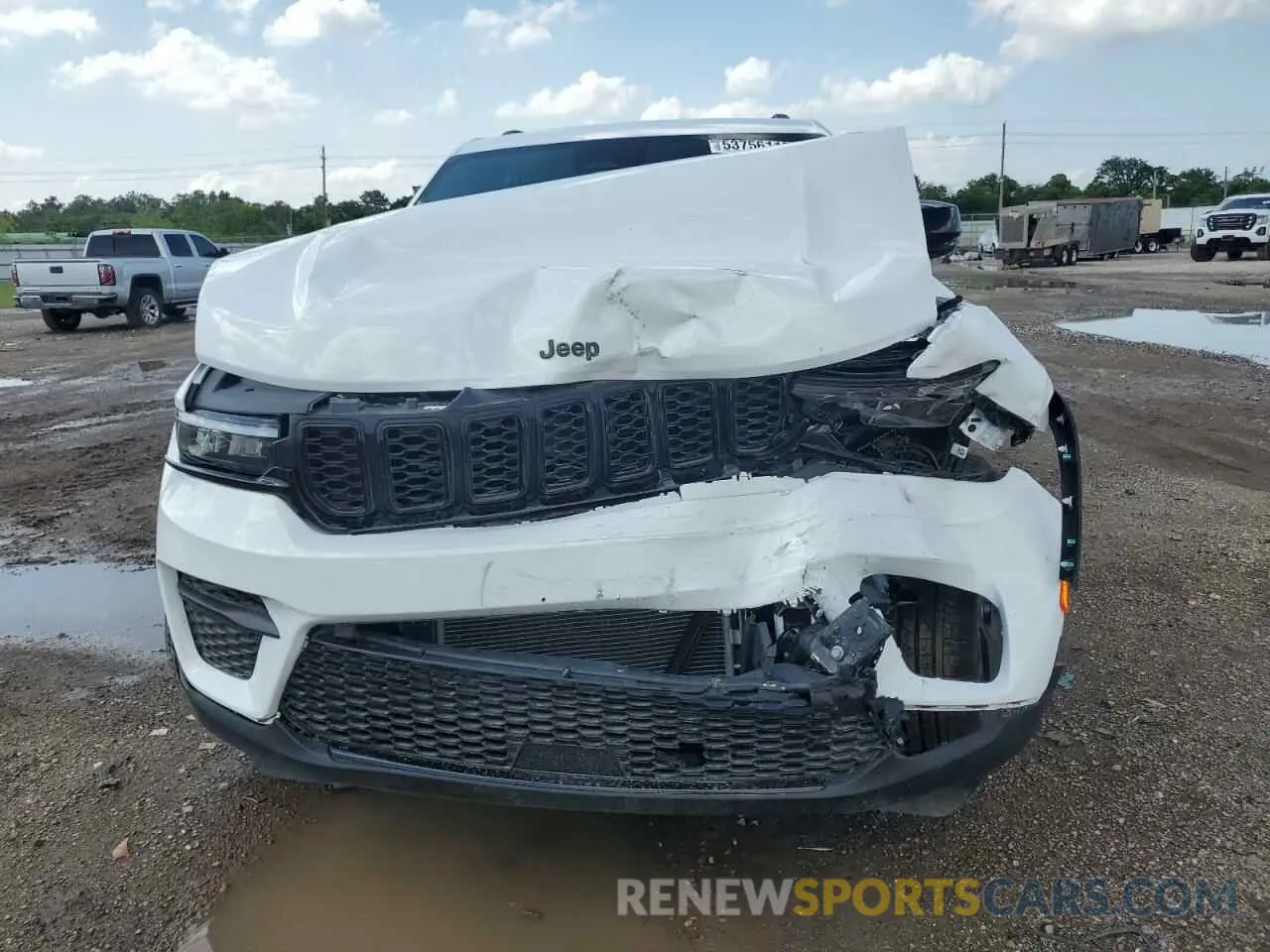 5 Photograph of a damaged car 1C4RJHAG1SC284822 JEEP GRAND CHER 2025