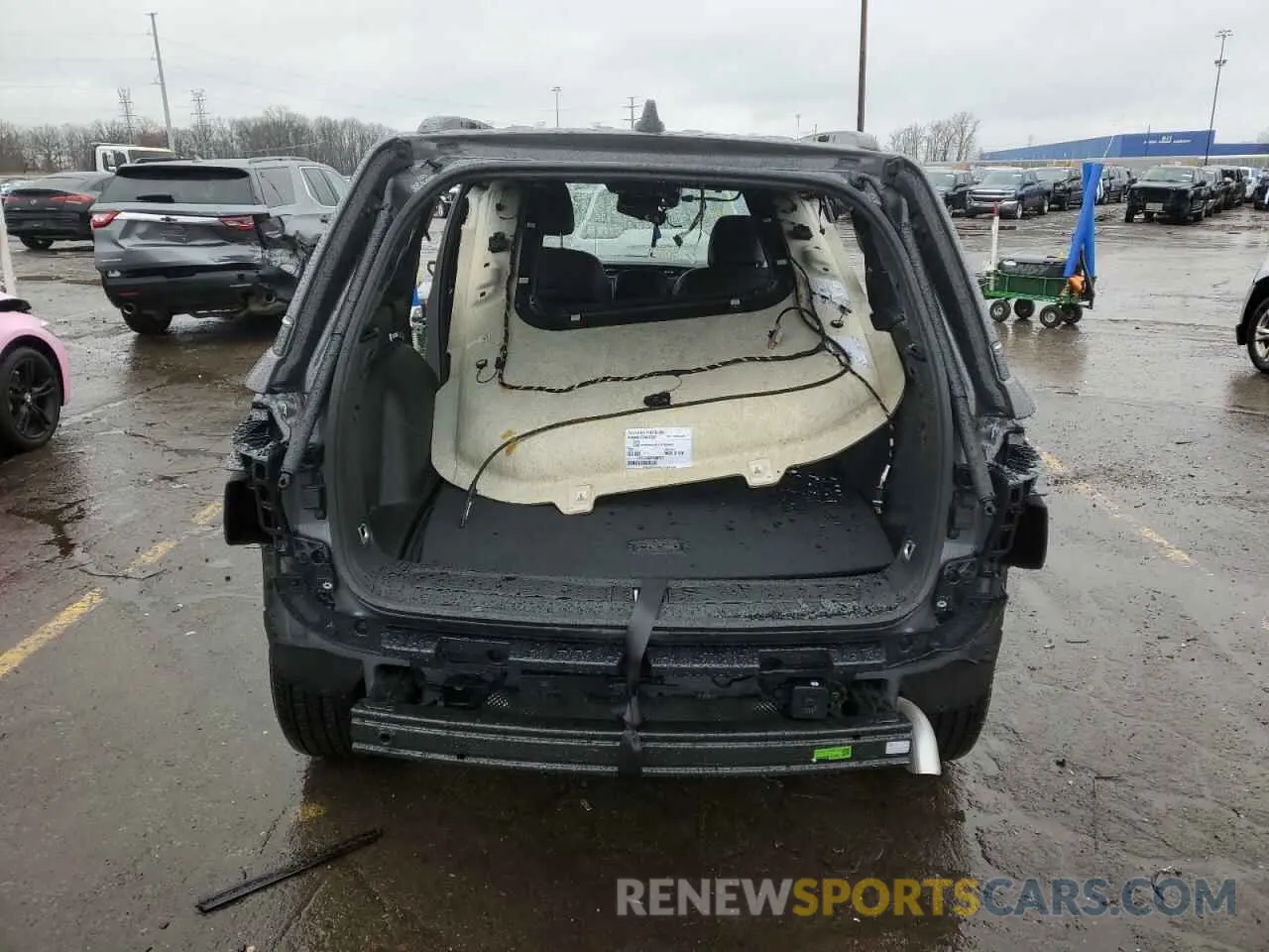 6 Photograph of a damaged car 1C4RJYB67S8664191 JEEP GRAND CHER 2025