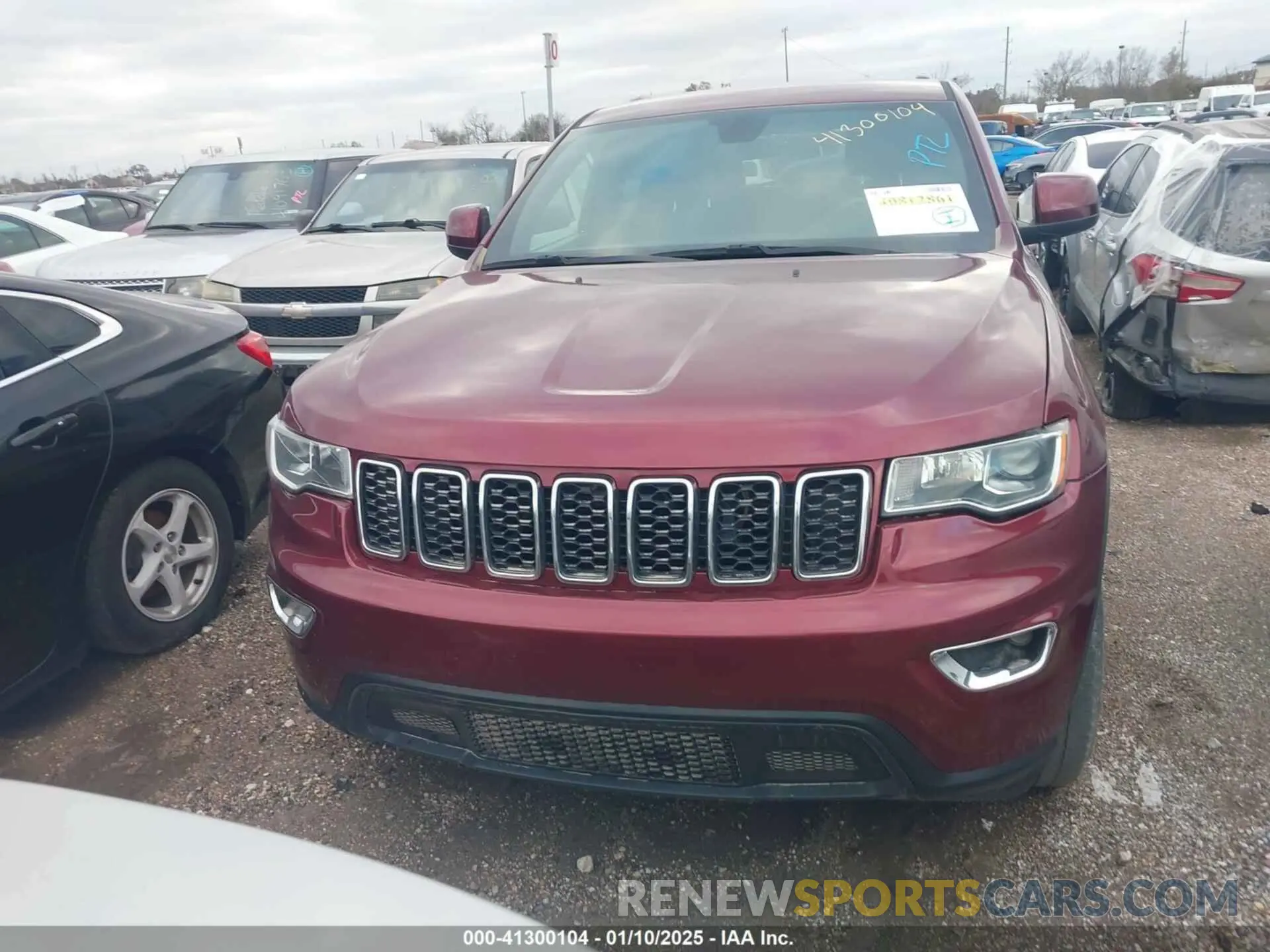 12 Photograph of a damaged car 1C4RJEAG0KC543895 JEEP GRAND CHEROKEE 2019