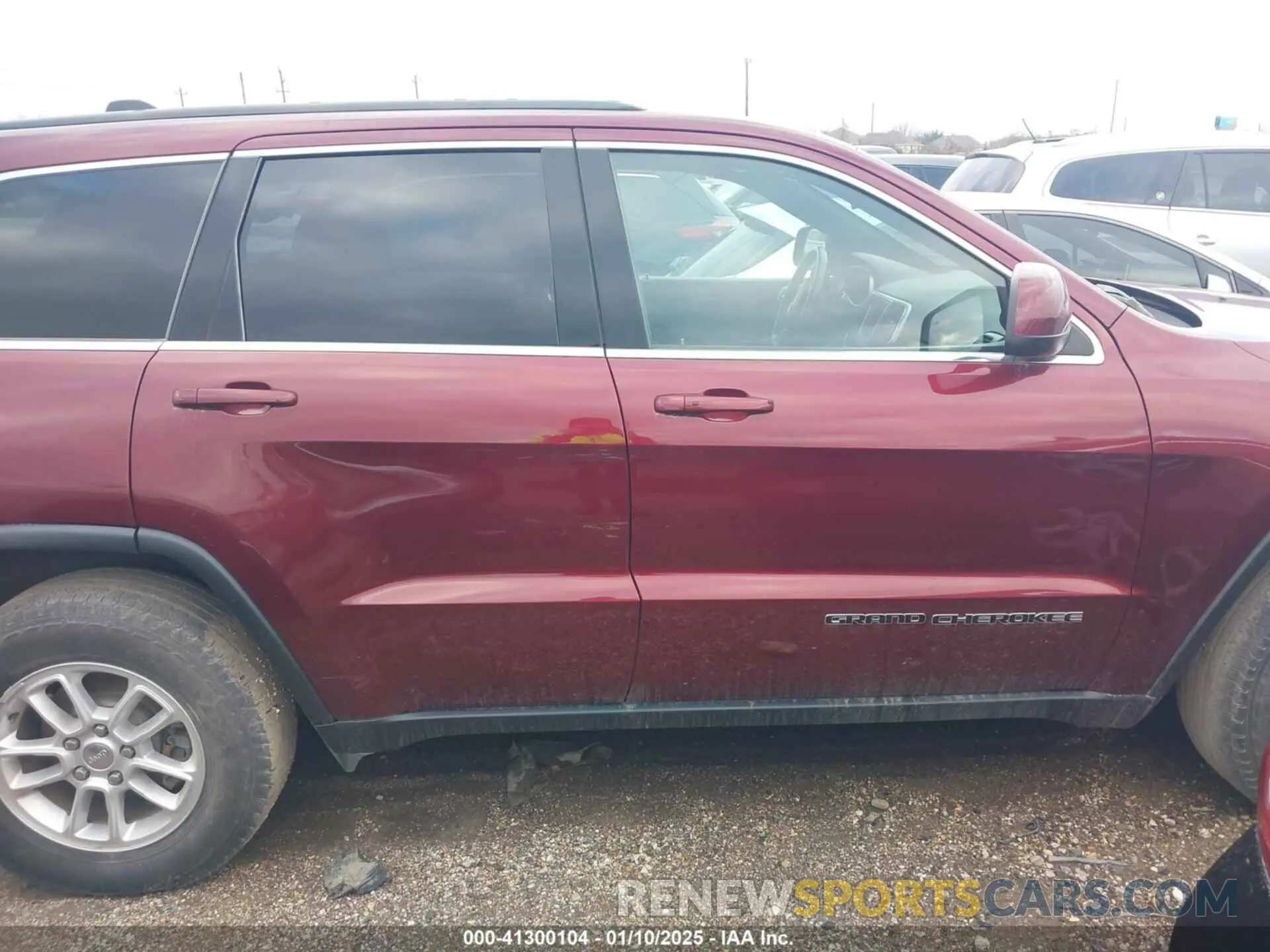 13 Photograph of a damaged car 1C4RJEAG0KC543895 JEEP GRAND CHEROKEE 2019