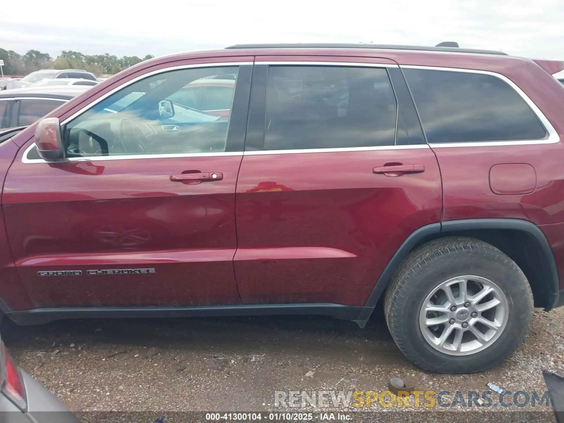14 Photograph of a damaged car 1C4RJEAG0KC543895 JEEP GRAND CHEROKEE 2019