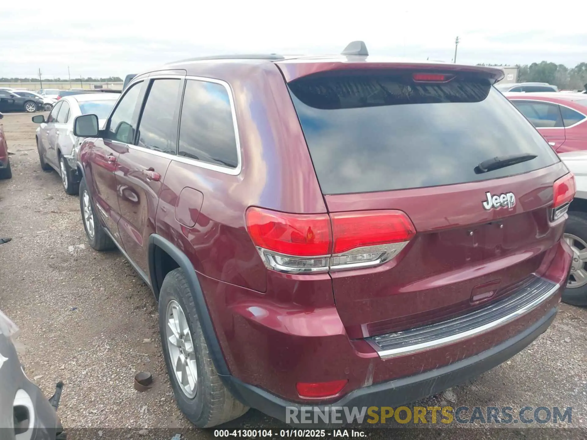 3 Photograph of a damaged car 1C4RJEAG0KC543895 JEEP GRAND CHEROKEE 2019