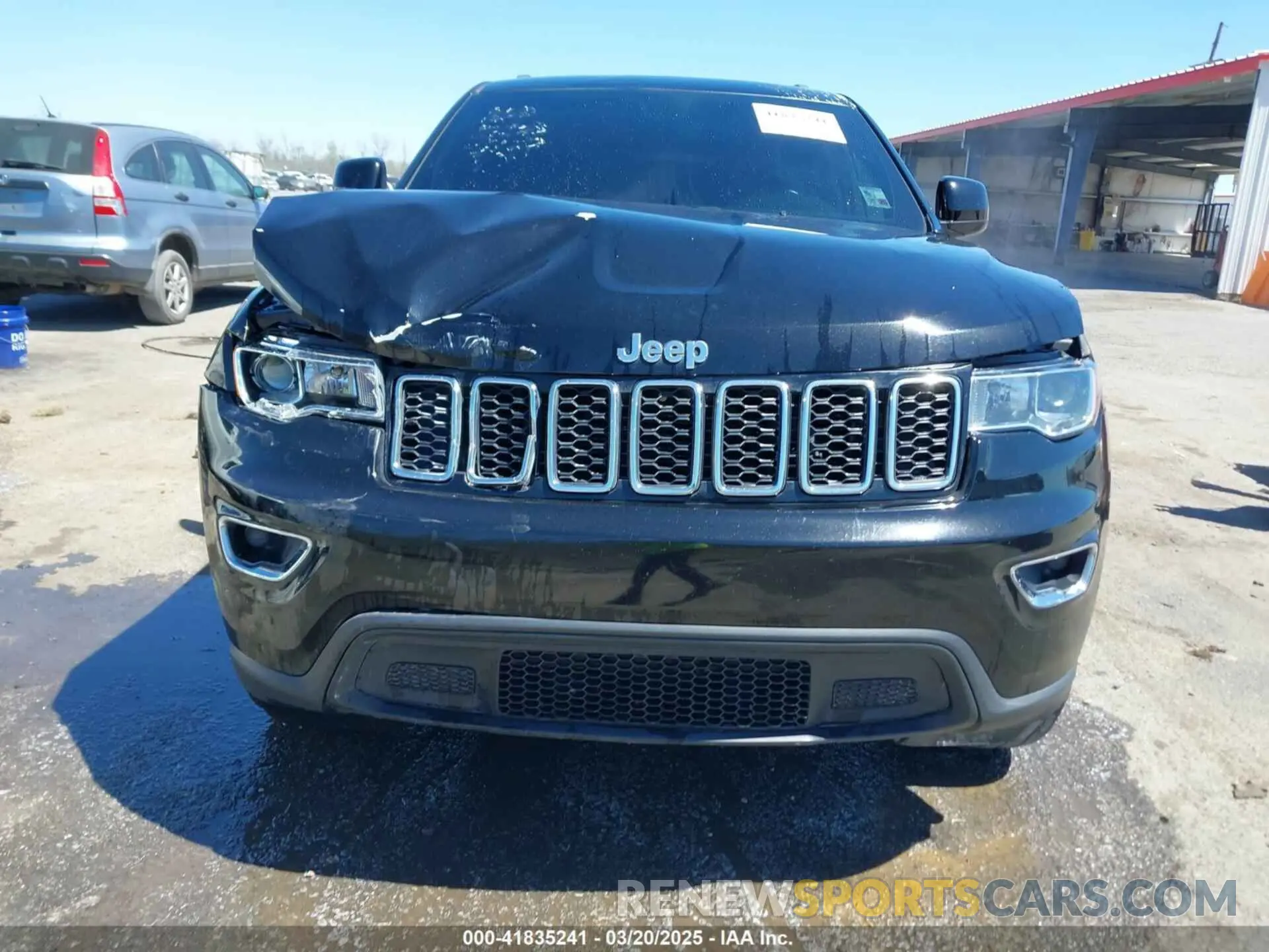 12 Photograph of a damaged car 1C4RJEAG0KC581112 JEEP GRAND CHEROKEE 2019