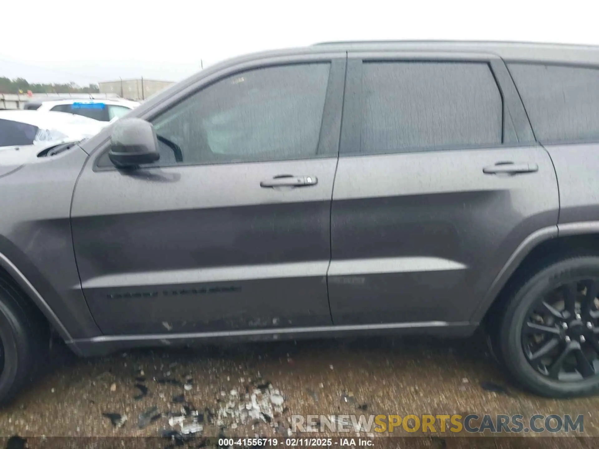 14 Photograph of a damaged car 1C4RJEAG1KC572533 JEEP GRAND CHEROKEE 2019