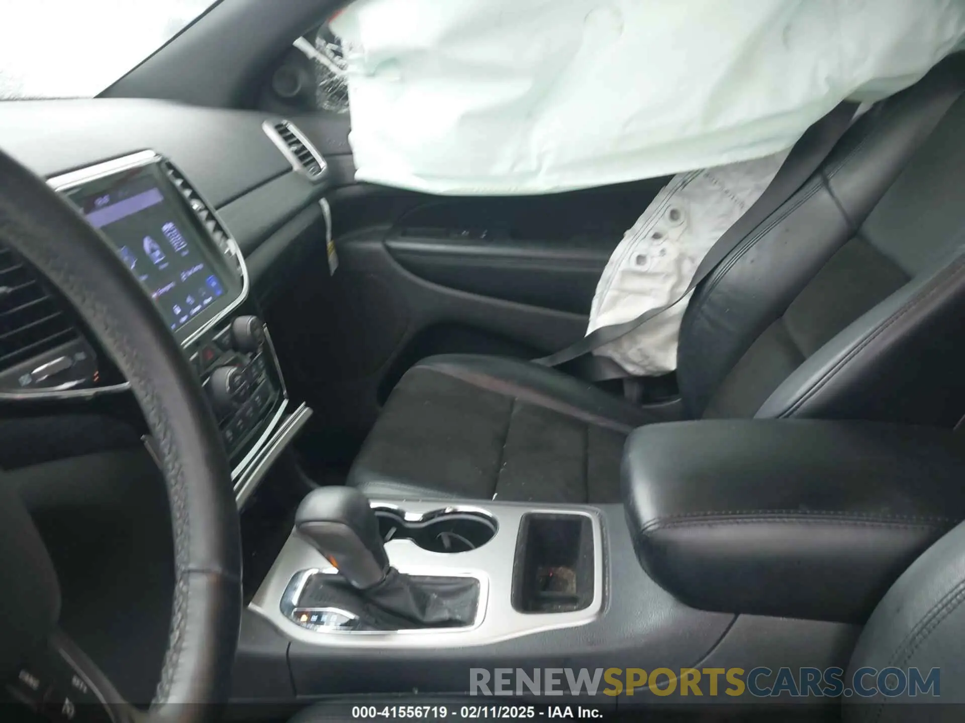 5 Photograph of a damaged car 1C4RJEAG1KC572533 JEEP GRAND CHEROKEE 2019