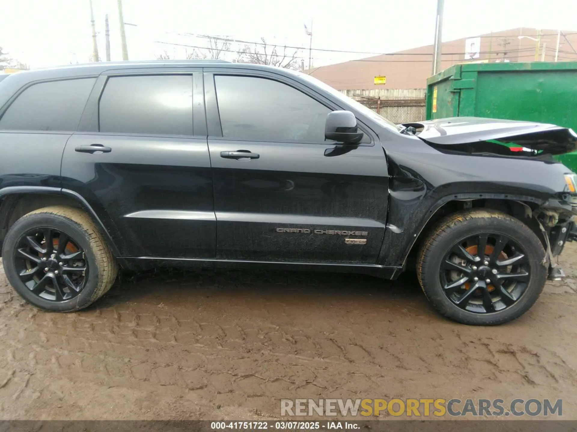 12 Photograph of a damaged car 1C4RJEAG3KC530347 JEEP GRAND CHEROKEE 2019