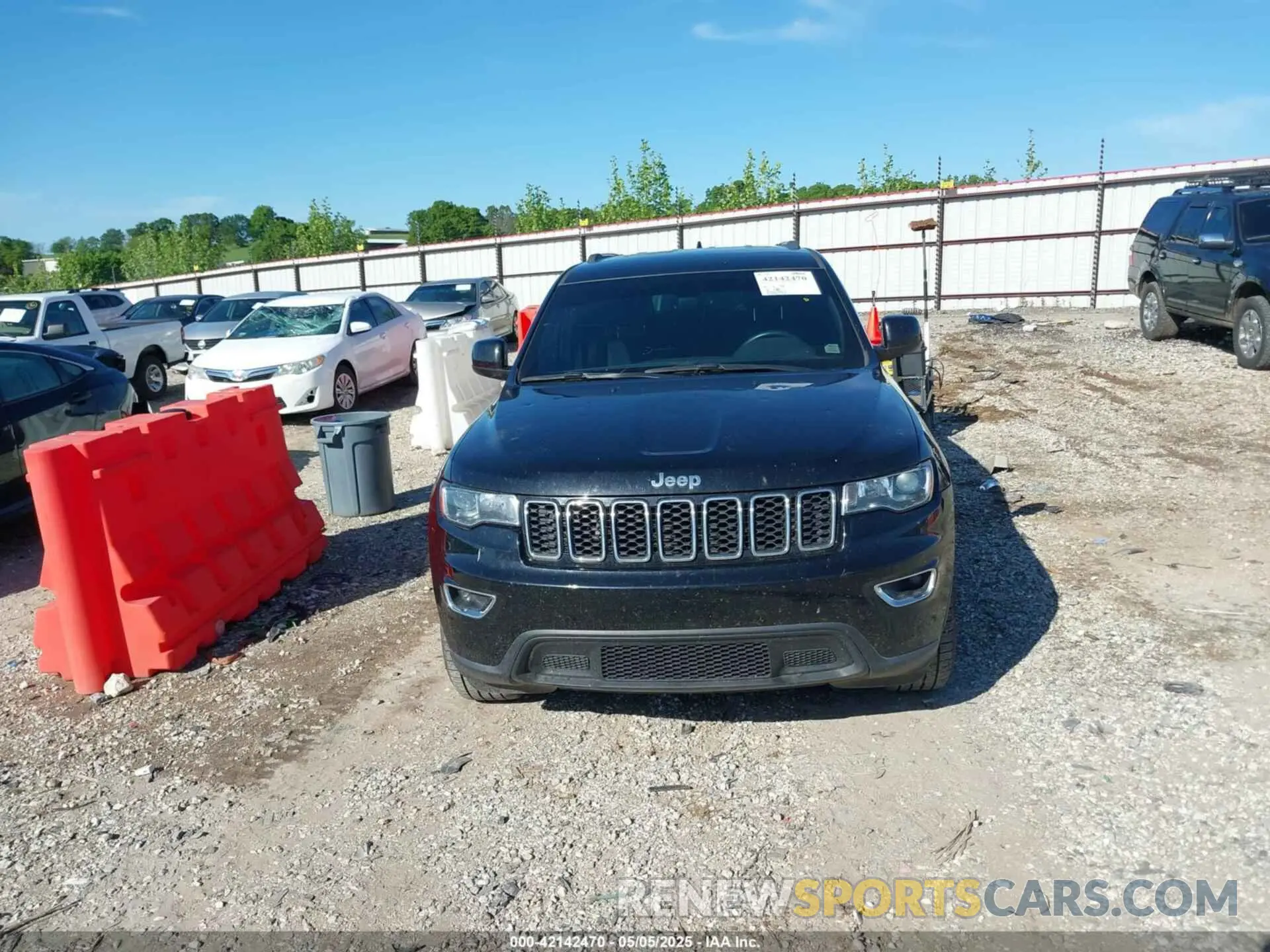 12 Photograph of a damaged car 1C4RJEAG3KC558147 JEEP GRAND CHEROKEE 2019