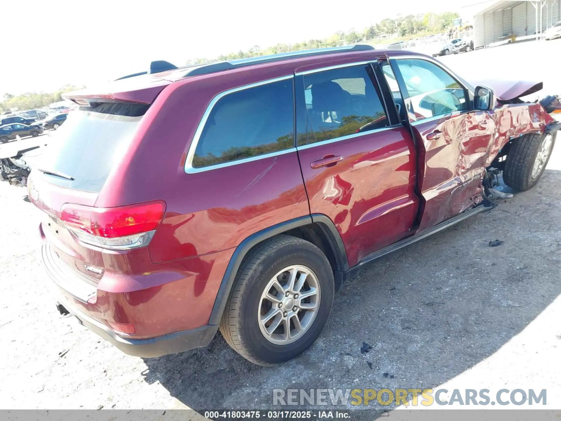 4 Photograph of a damaged car 1C4RJEAG3KC650035 JEEP GRAND CHEROKEE 2019