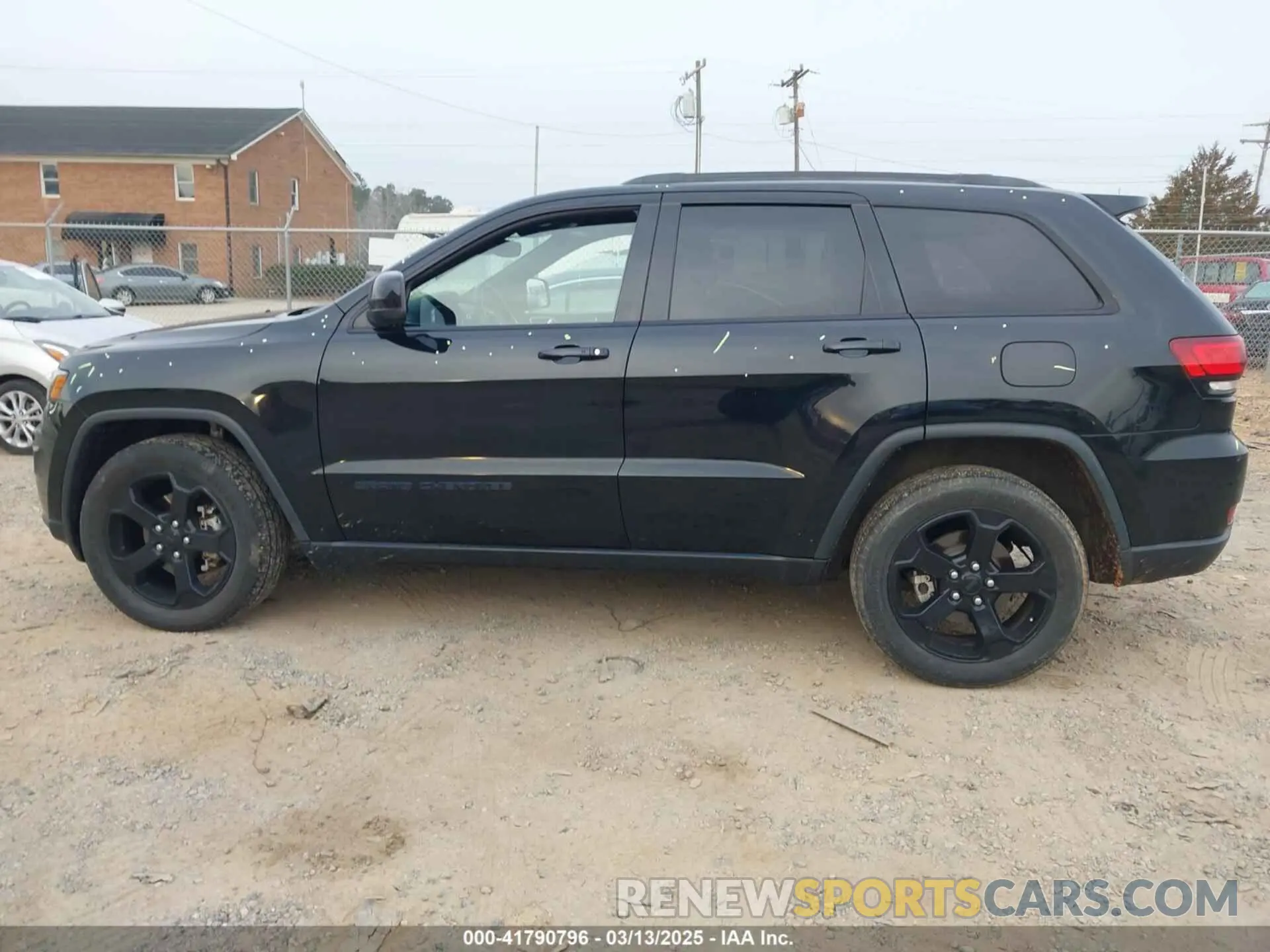 6 Photograph of a damaged car 1C4RJEAG3KC816988 JEEP GRAND CHEROKEE 2019