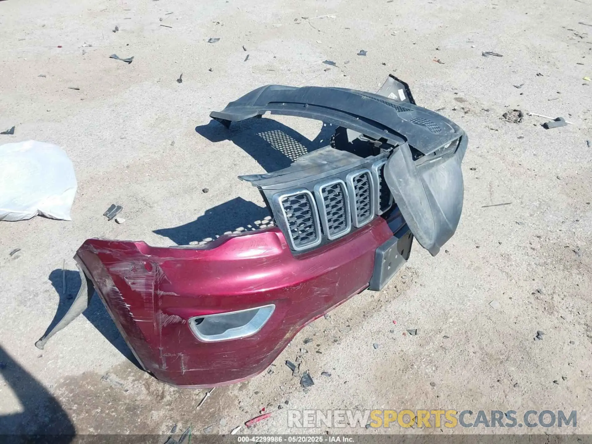 12 Photograph of a damaged car 1C4RJEAG3KC851756 JEEP GRAND CHEROKEE 2019