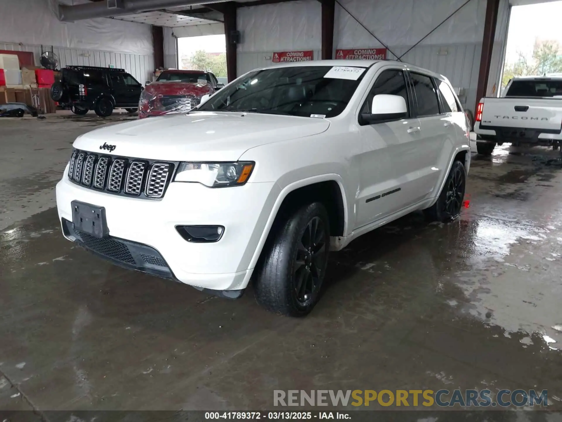 2 Photograph of a damaged car 1C4RJEAG4KC673422 JEEP GRAND CHEROKEE 2019