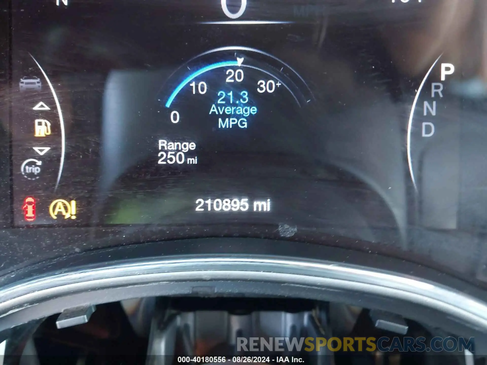 16 Photograph of a damaged car 1C4RJEAG4KC819947 JEEP GRAND CHEROKEE 2019