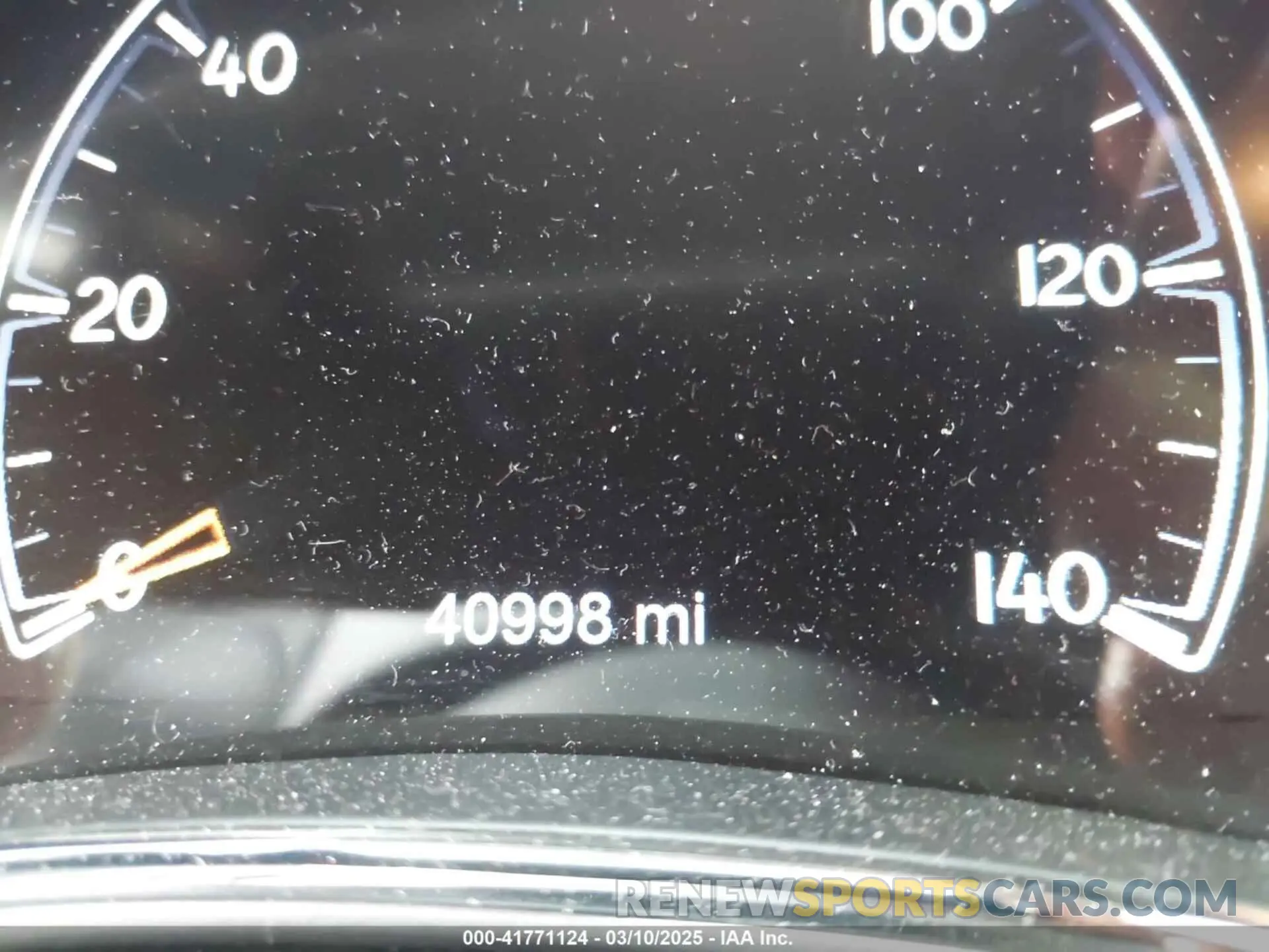 16 Photograph of a damaged car 1C4RJEAG5KC776459 JEEP GRAND CHEROKEE 2019