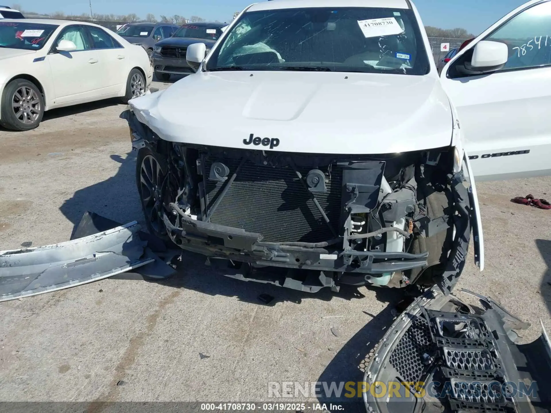 6 Photograph of a damaged car 1C4RJEAG5KC819682 JEEP GRAND CHEROKEE 2019