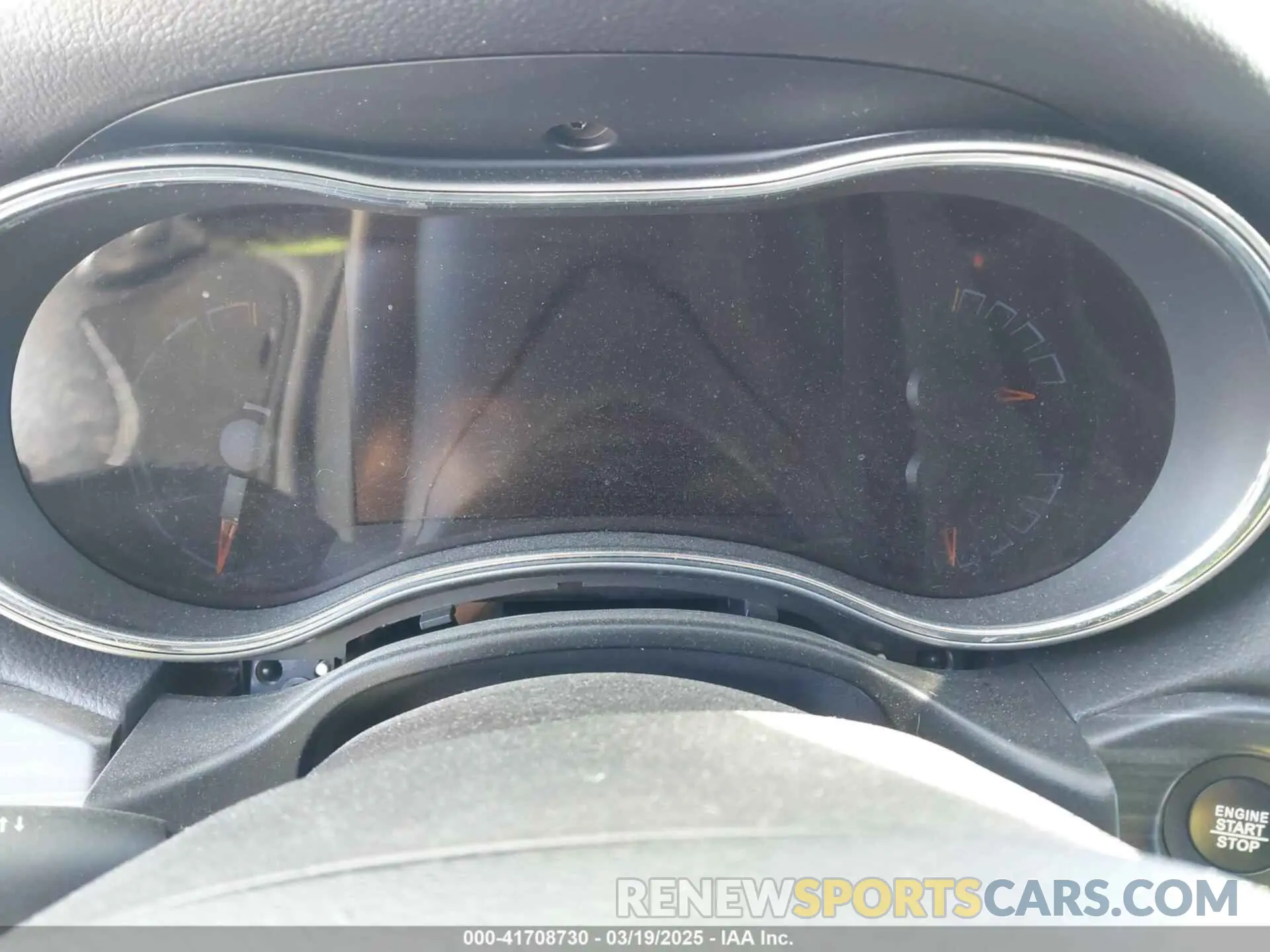 7 Photograph of a damaged car 1C4RJEAG5KC819682 JEEP GRAND CHEROKEE 2019