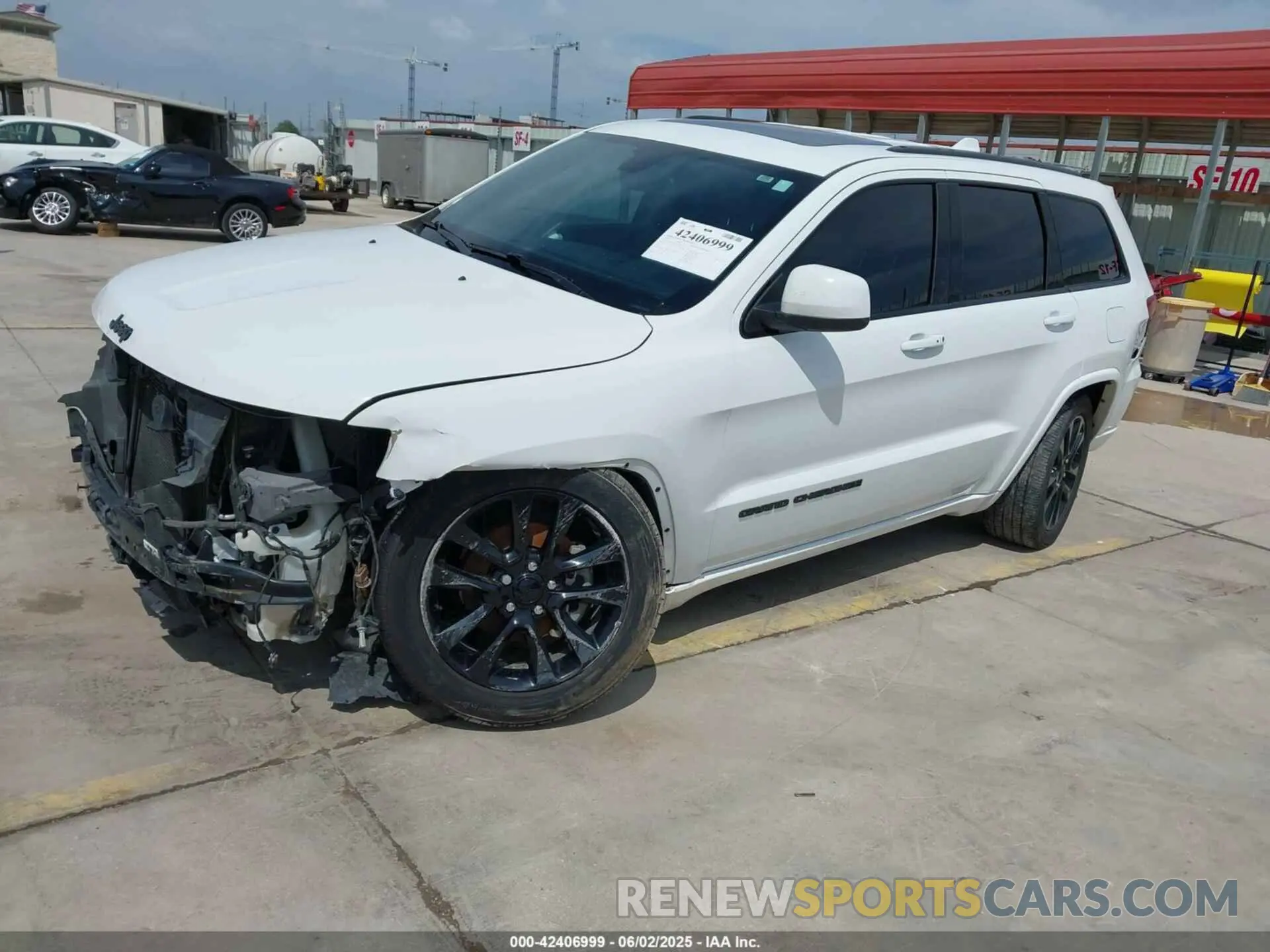 2 Photograph of a damaged car 1C4RJEAG6KC572544 JEEP GRAND CHEROKEE 2019