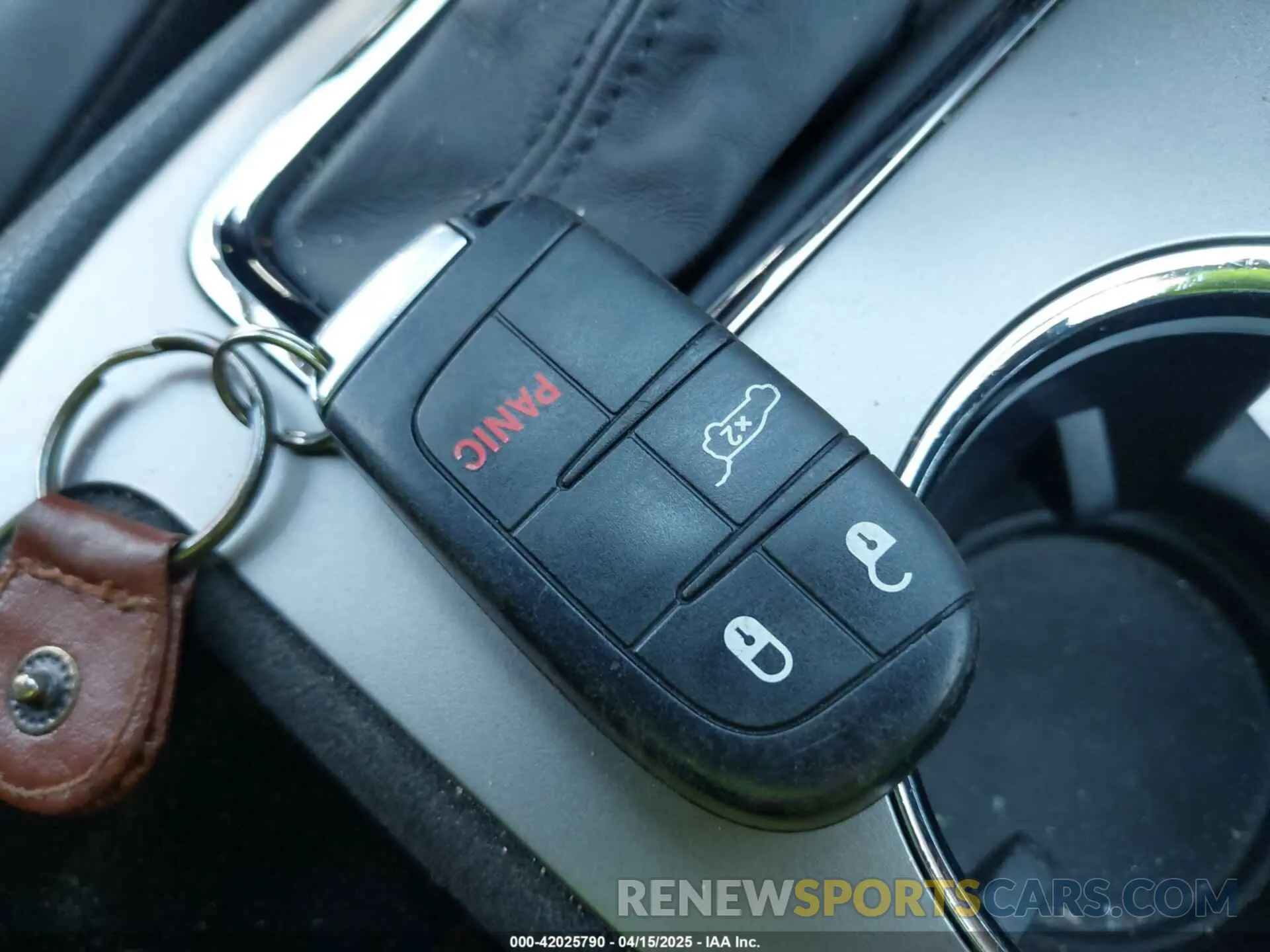 11 Photograph of a damaged car 1C4RJEAG6KC850892 JEEP GRAND CHEROKEE 2019