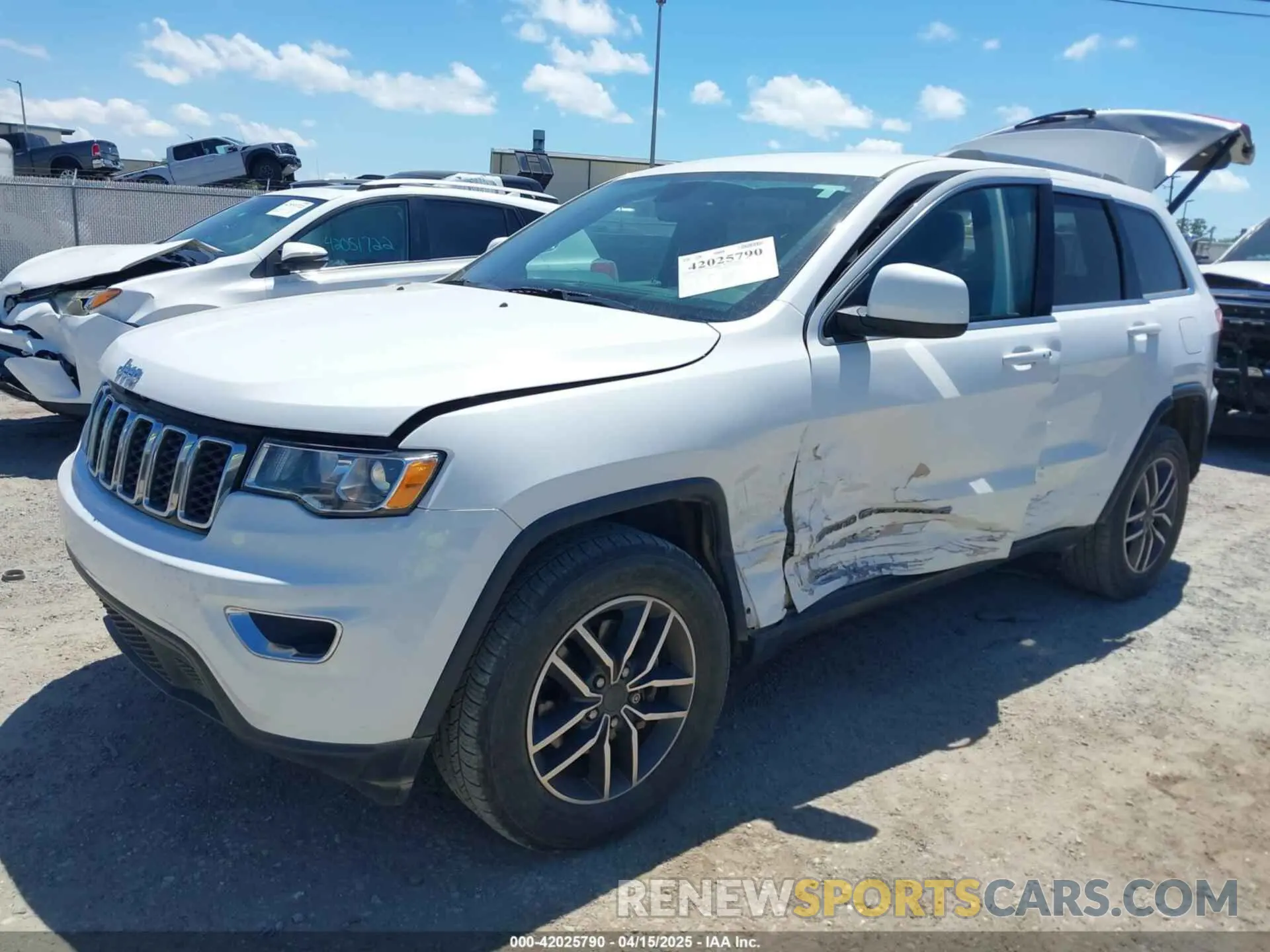 2 Photograph of a damaged car 1C4RJEAG6KC850892 JEEP GRAND CHEROKEE 2019