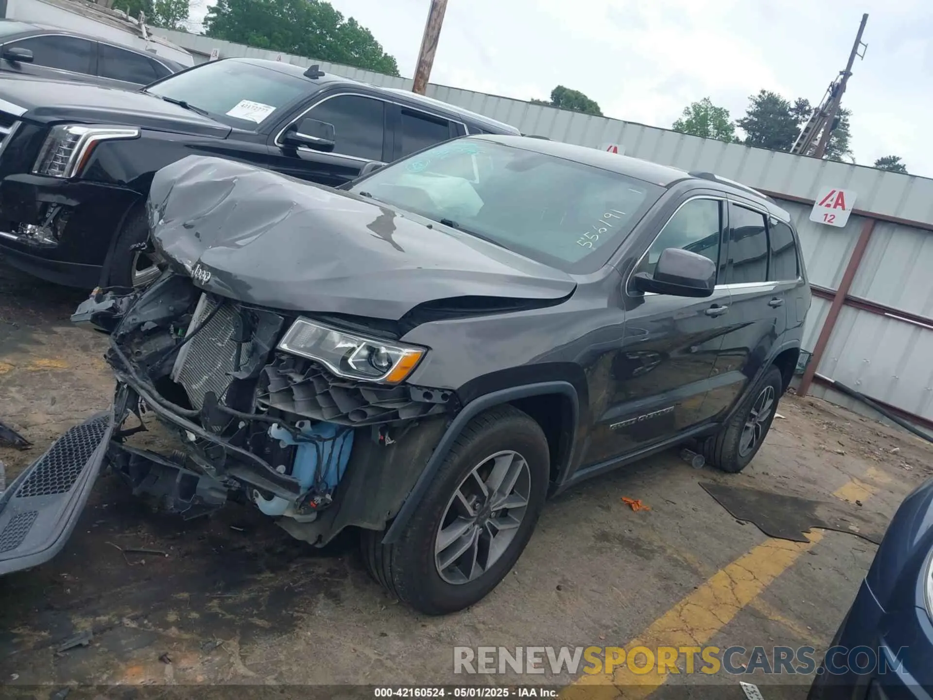 2 Photograph of a damaged car 1C4RJEAG7KC556191 JEEP GRAND CHEROKEE 2019