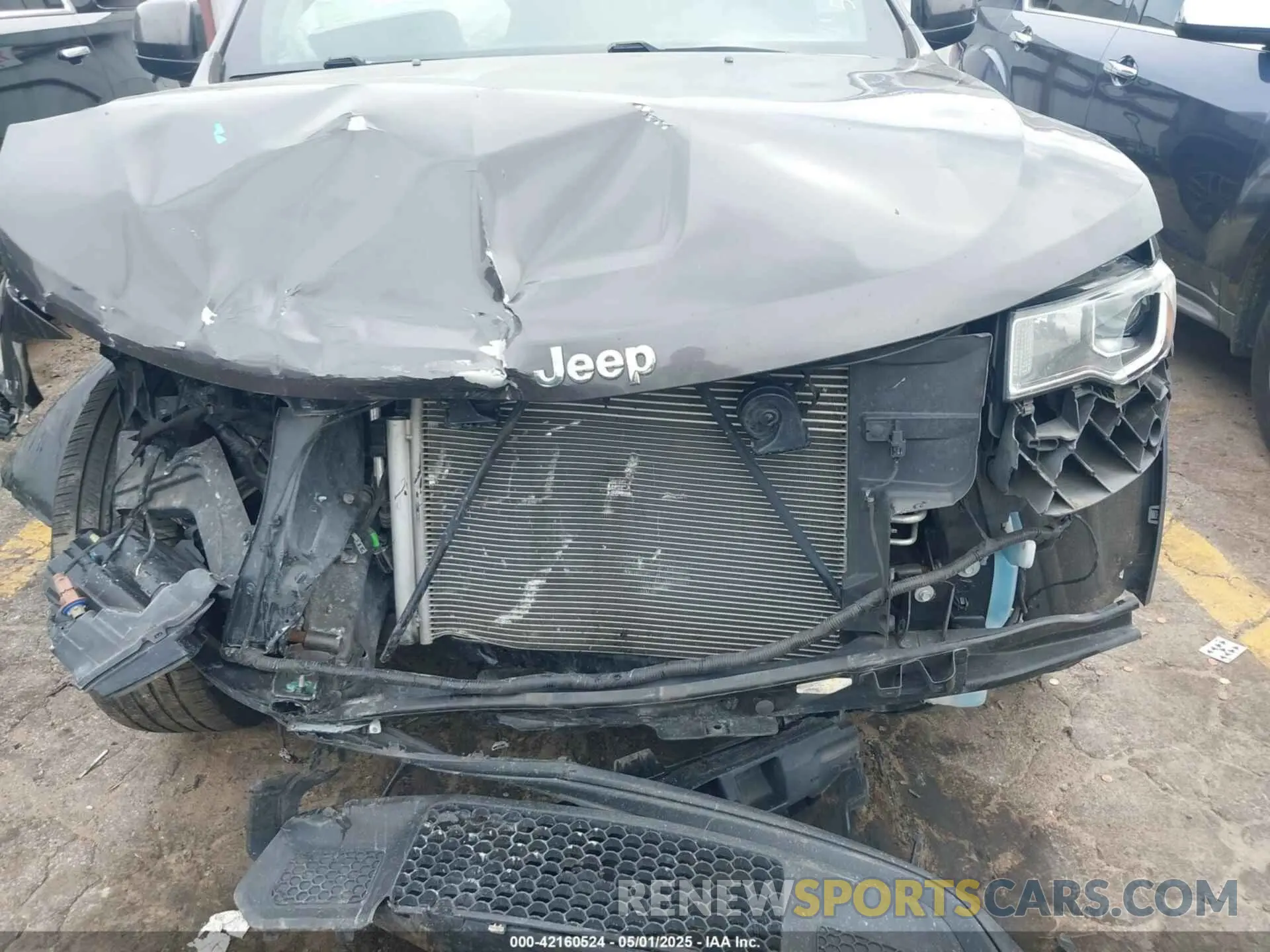 6 Photograph of a damaged car 1C4RJEAG7KC556191 JEEP GRAND CHEROKEE 2019