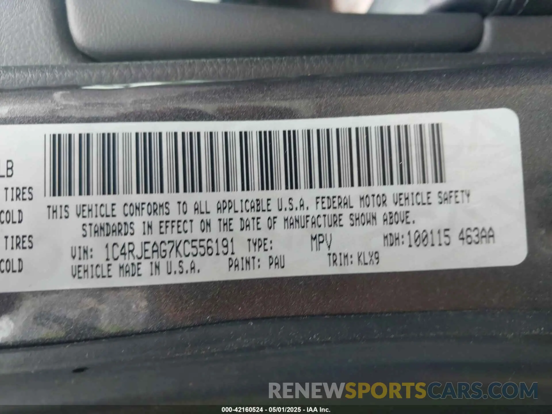 9 Photograph of a damaged car 1C4RJEAG7KC556191 JEEP GRAND CHEROKEE 2019