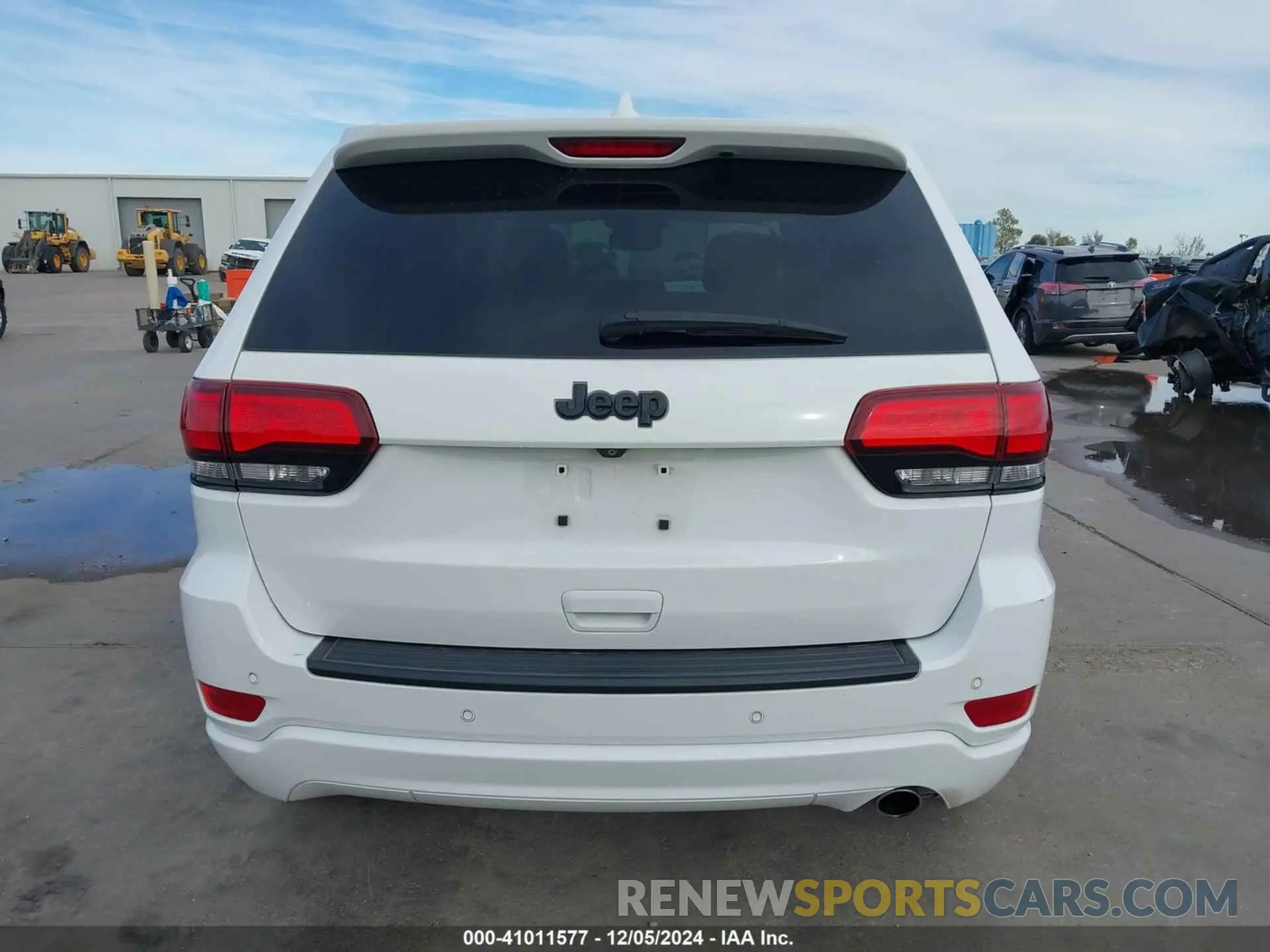 16 Photograph of a damaged car 1C4RJEAG7KC776544 JEEP GRAND CHEROKEE 2019