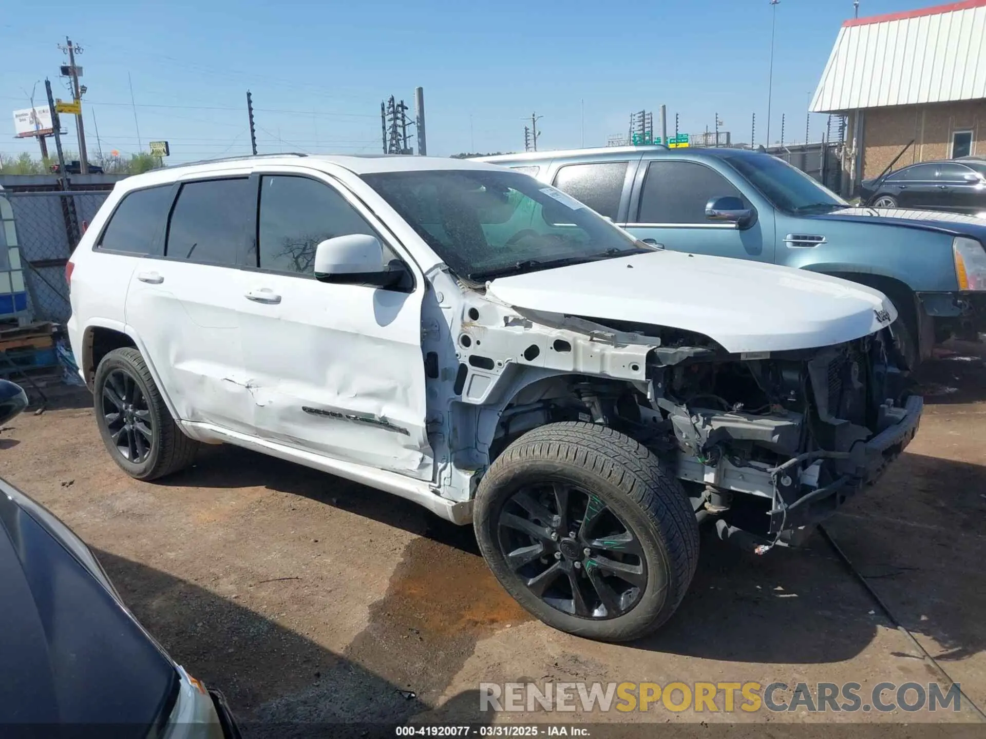 14 Photograph of a damaged car 1C4RJEAG7KC811163 JEEP GRAND CHEROKEE 2019