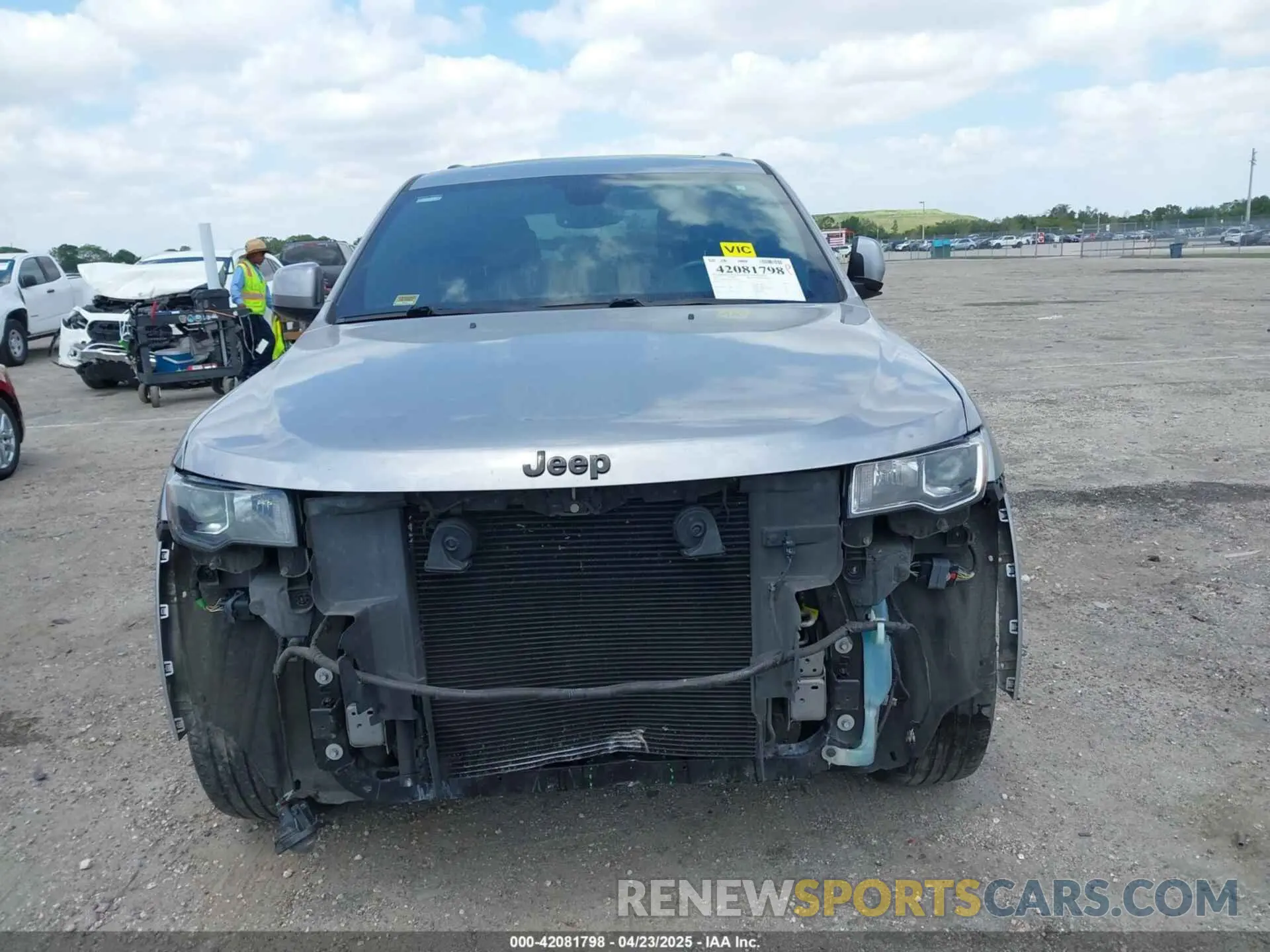 13 Photograph of a damaged car 1C4RJEAG8KC614650 JEEP GRAND CHEROKEE 2019