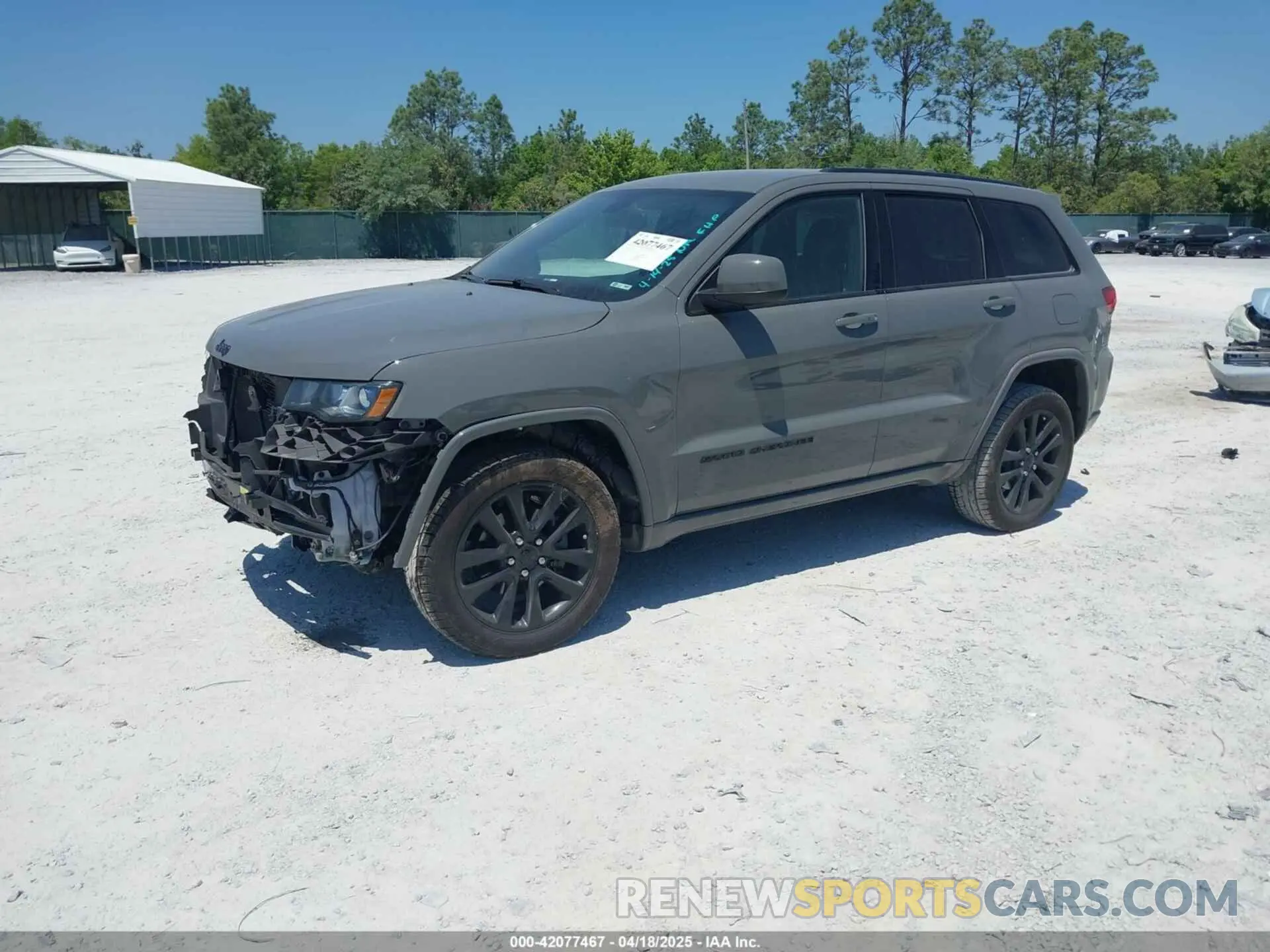 2 Photograph of a damaged car 1C4RJEAG8KC673472 JEEP GRAND CHEROKEE 2019