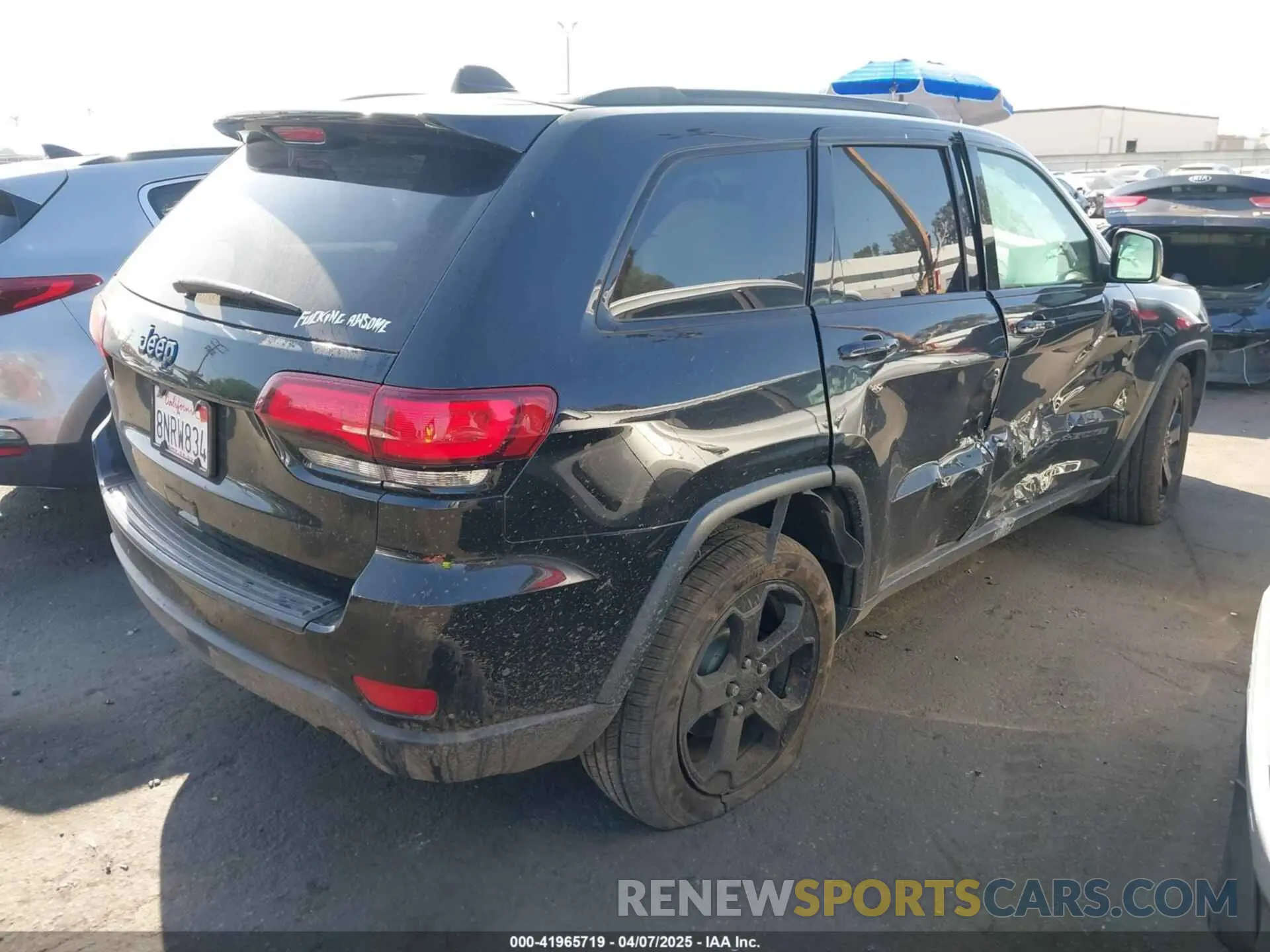 4 Photograph of a damaged car 1C4RJEAGXKC543144 JEEP GRAND CHEROKEE 2019